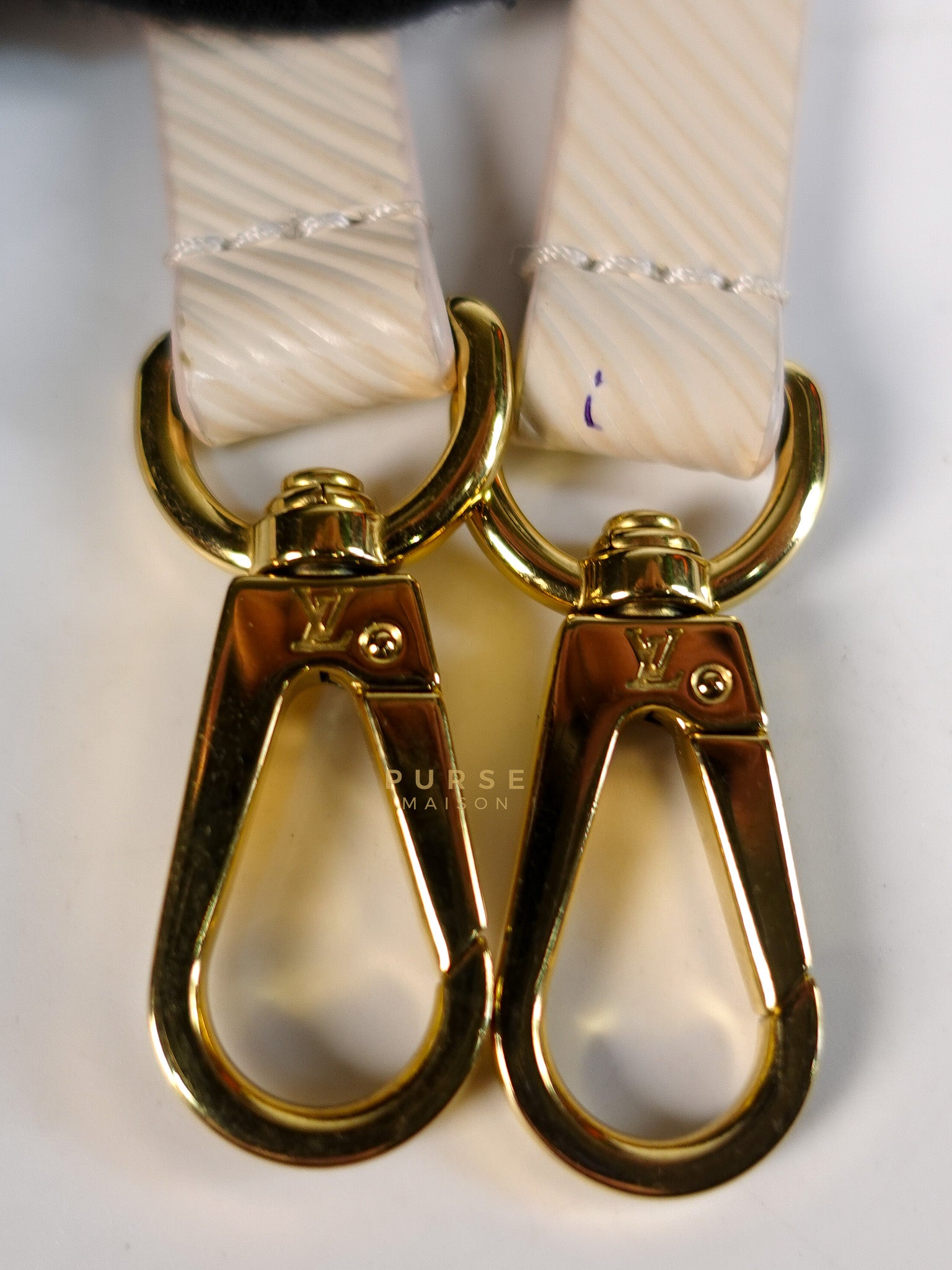 Twist PM Bag in Cream Epi Leather (Microchip) | Purse Maison Luxury Bags Shop
