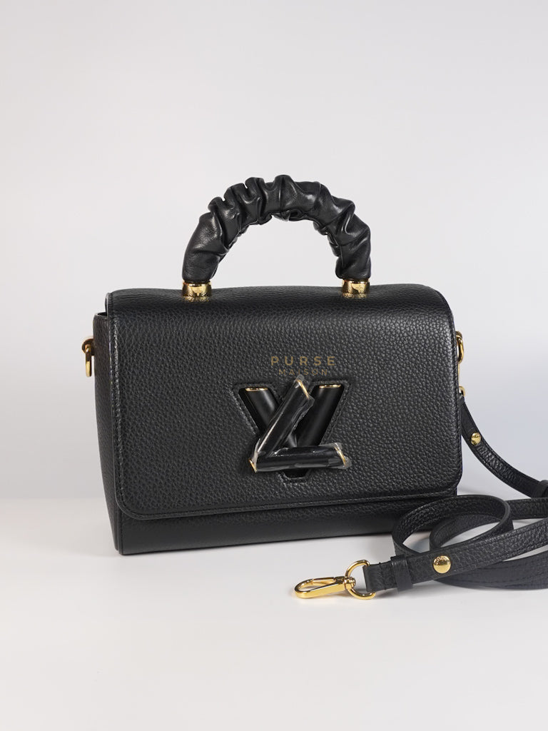 Twist Scrunchie MM in Black Grained Calfskin Leather Crossbody Bag | Purse Maison Luxury Bags Shop