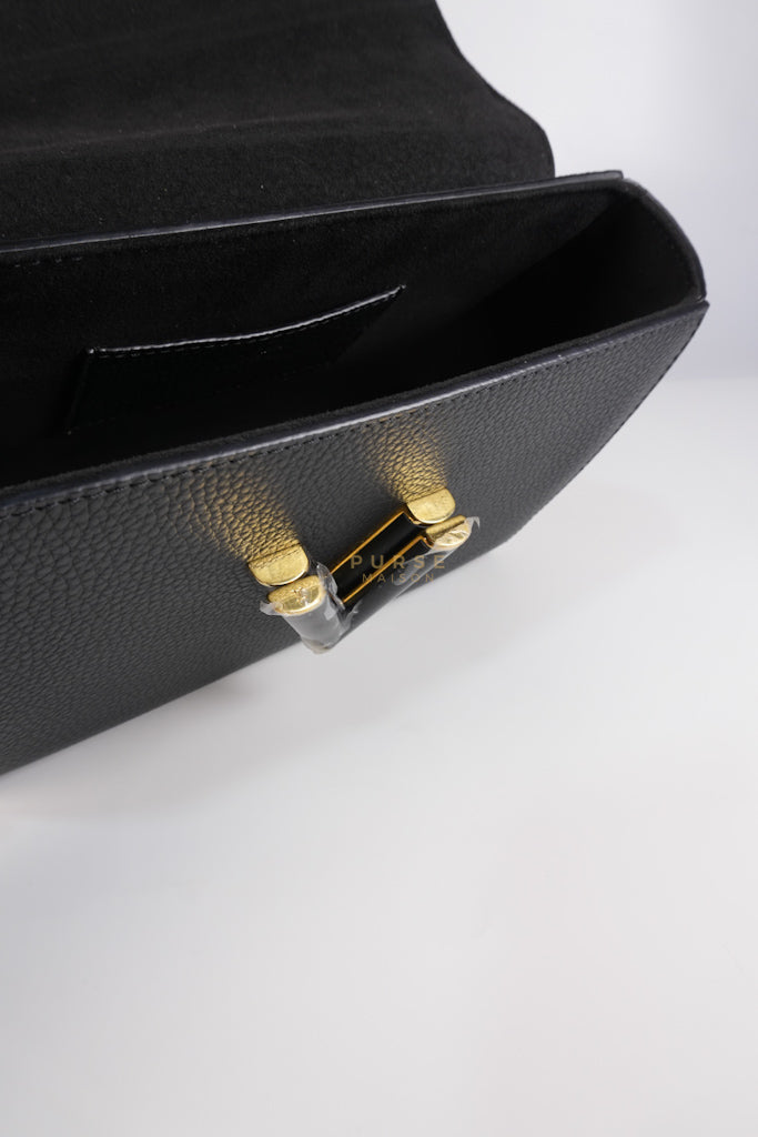 Twist Scrunchie MM in Black Grained Calfskin Leather Crossbody Bag | Purse Maison Luxury Bags Shop