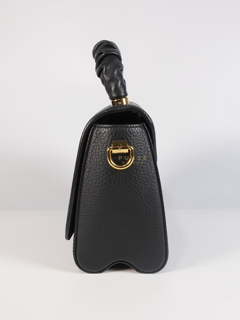 Twist Scrunchie MM in Black Grained Calfskin Leather Crossbody Bag | Purse Maison Luxury Bags Shop