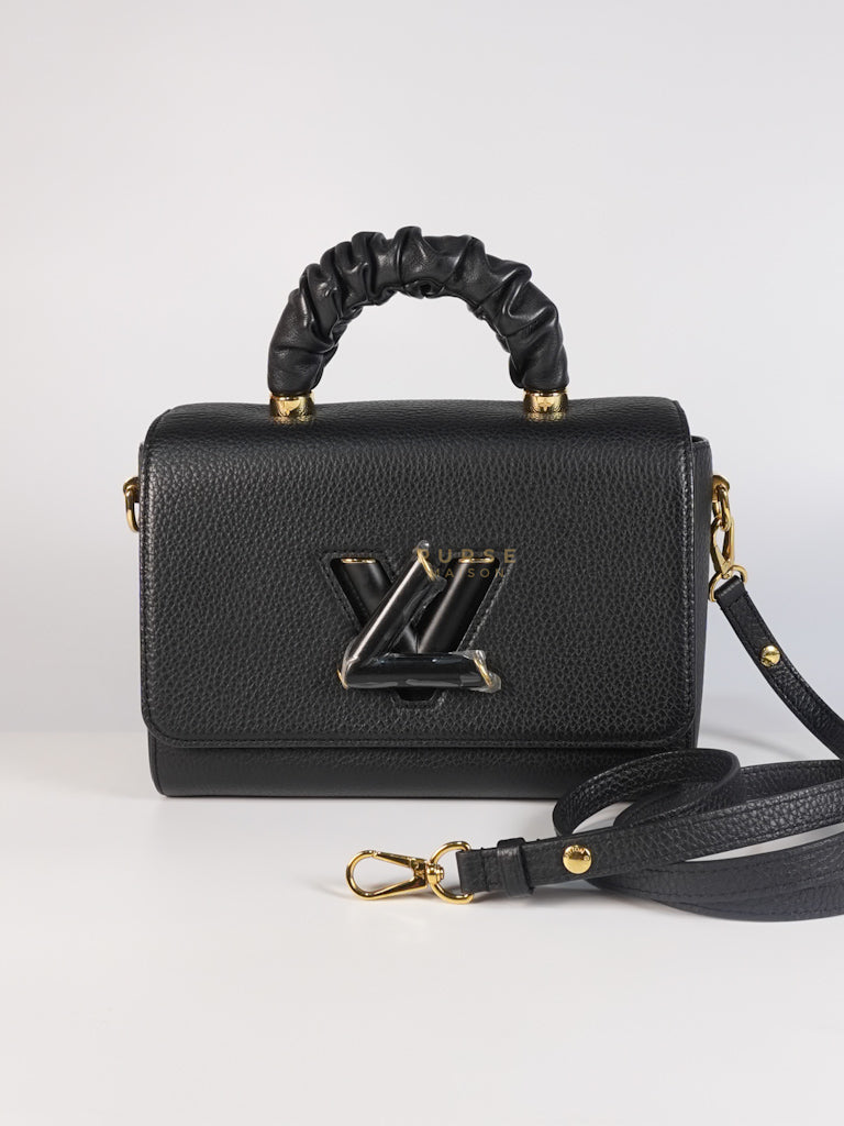 Twist Scrunchie MM in Black Grained Calfskin Leather Crossbody Bag | Purse Maison Luxury Bags Shop