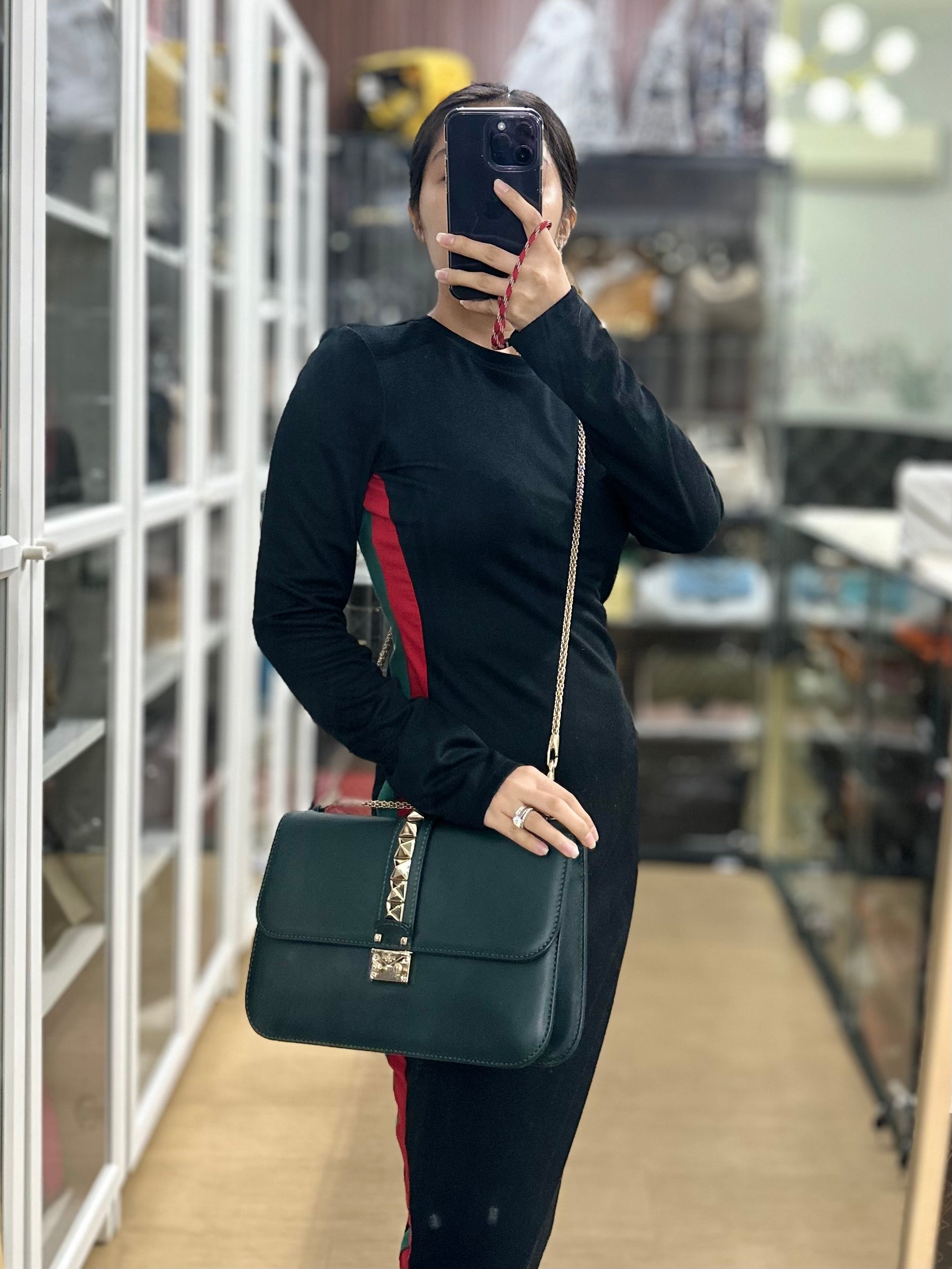 Valentino Garavani Glam Lock Flap in Medium Forest Green