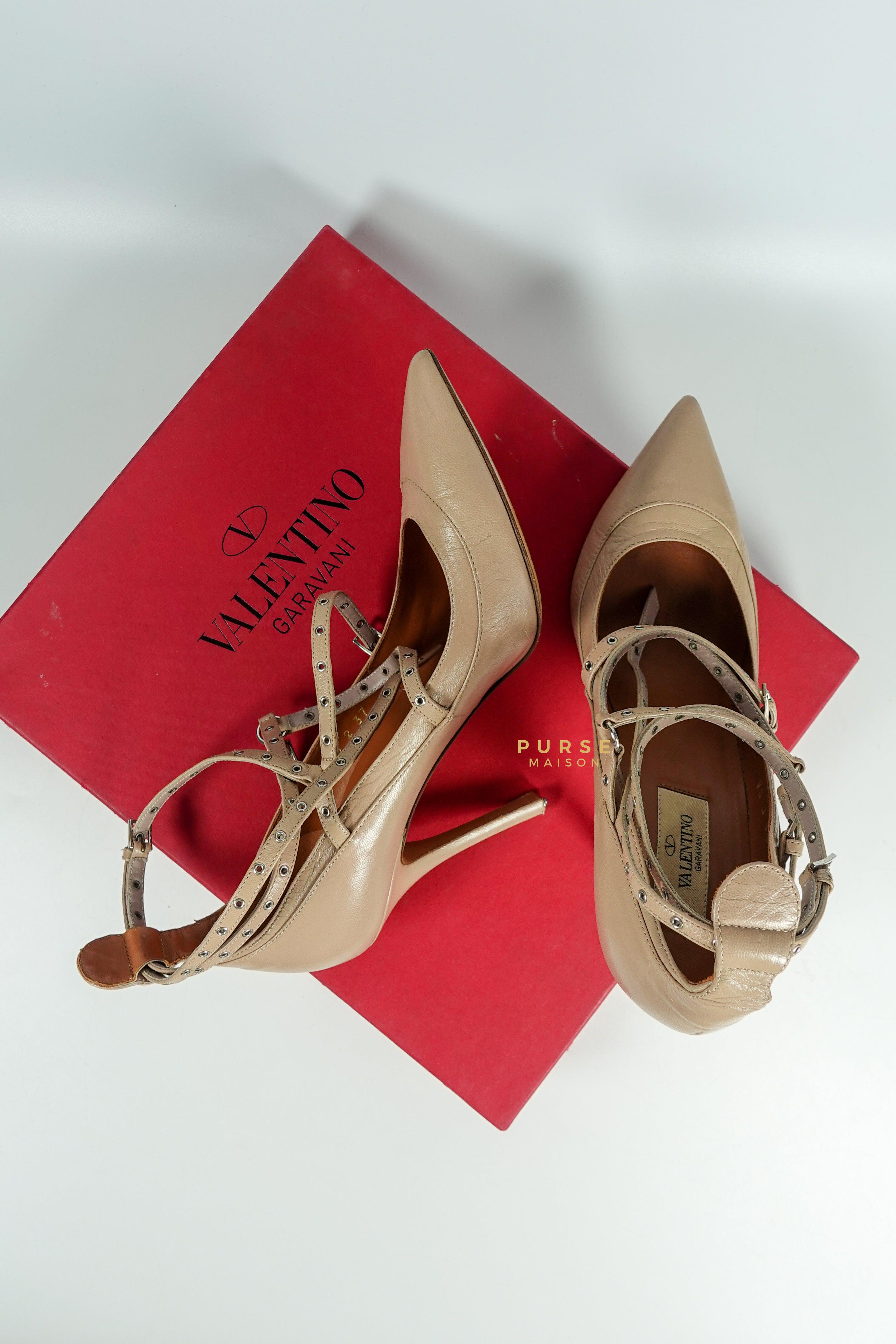 Valentino Garavani Nude Calf Love Latch Shoes (Size 37 EUR, 25cm)