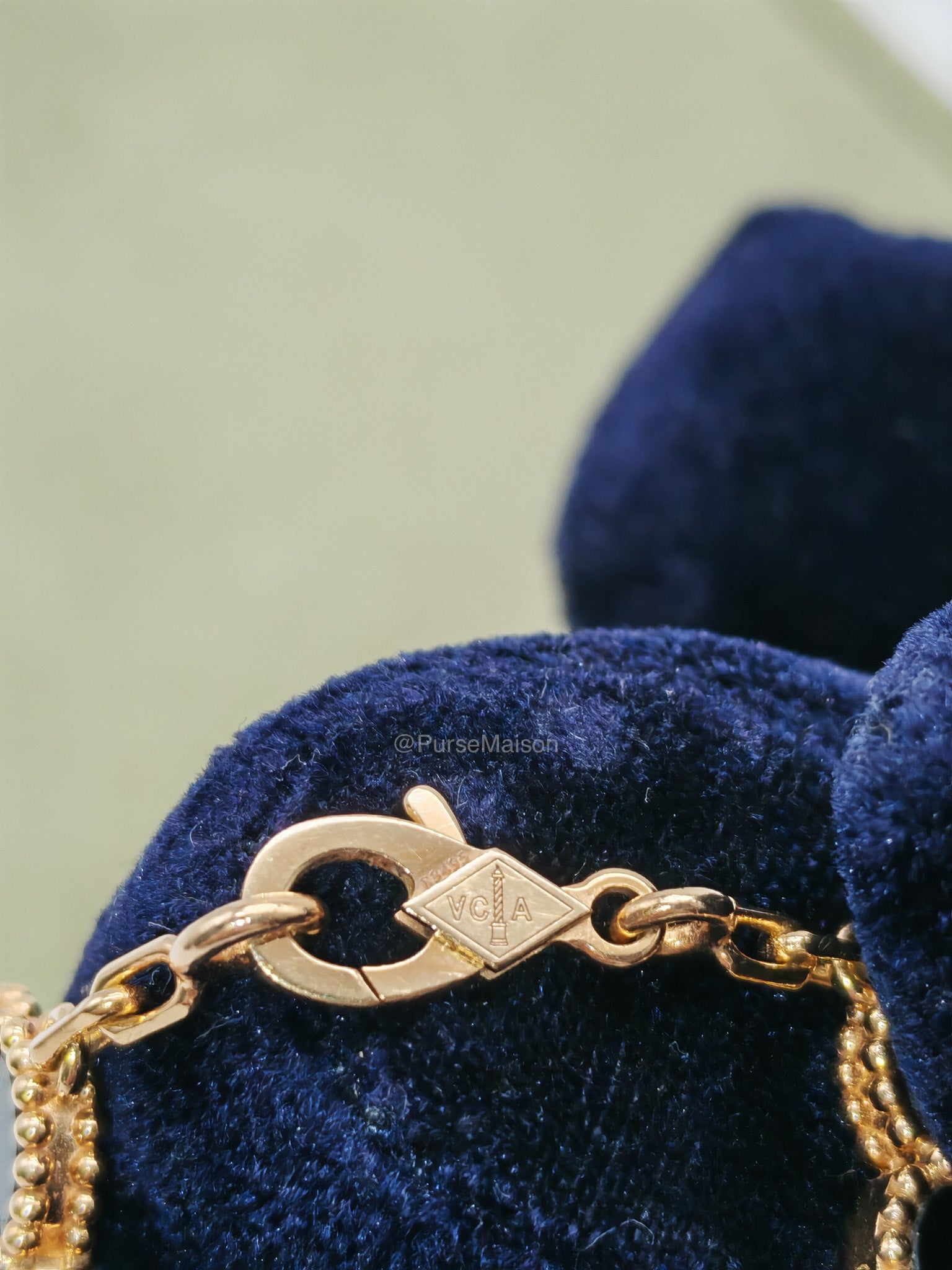 Van Cleef & Arpels Vintage Alhambra Bracelet in Onyx 5 Motif Yellow Gold (2022) | Purse Maison Luxury Bags Shop