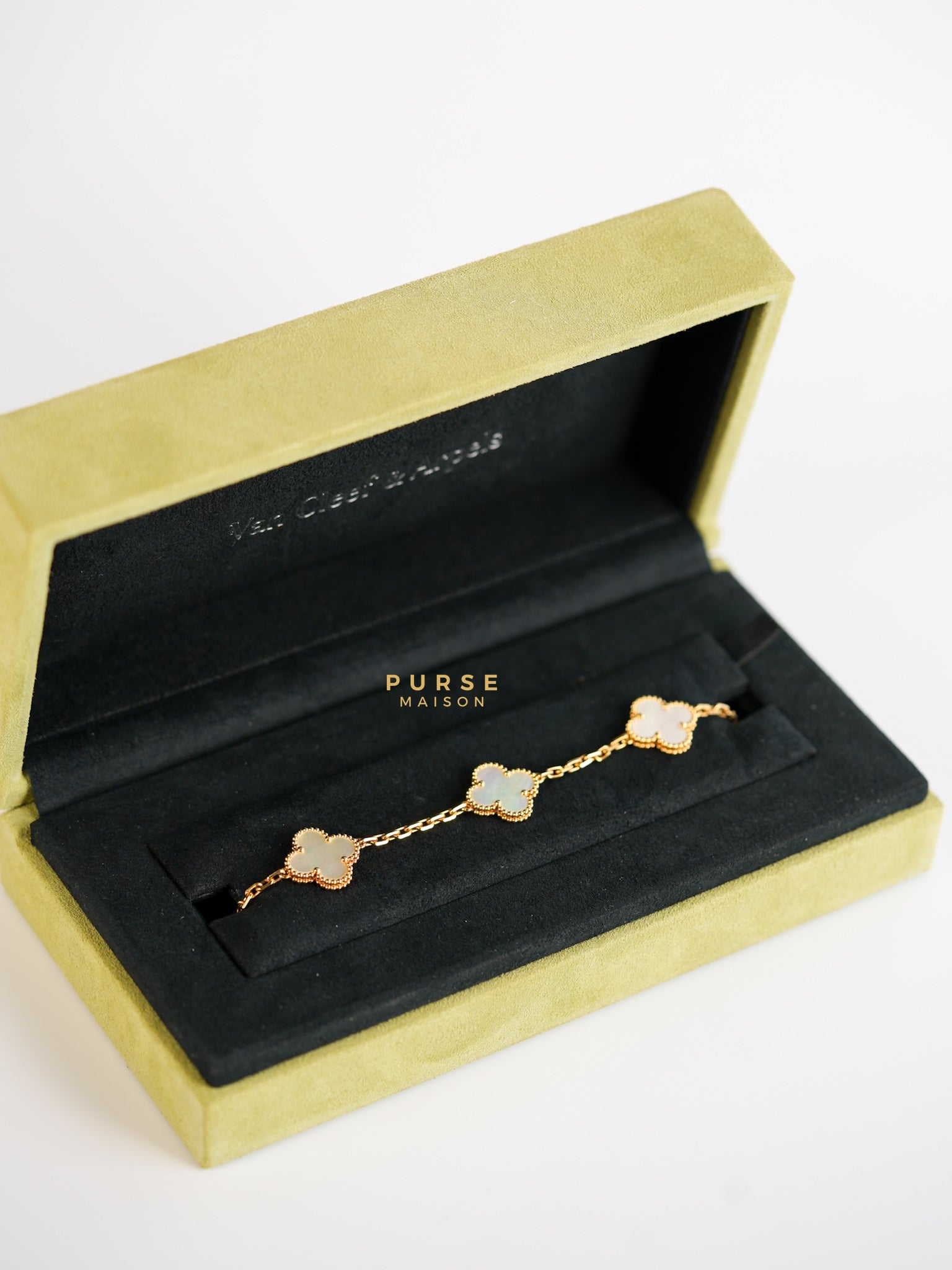 Van Cleef & Arpels Vintage Alhambra in Yellow Gold Bracelet, 5 motifs Mother of Pearl | Purse Maison Luxury Bags Shop