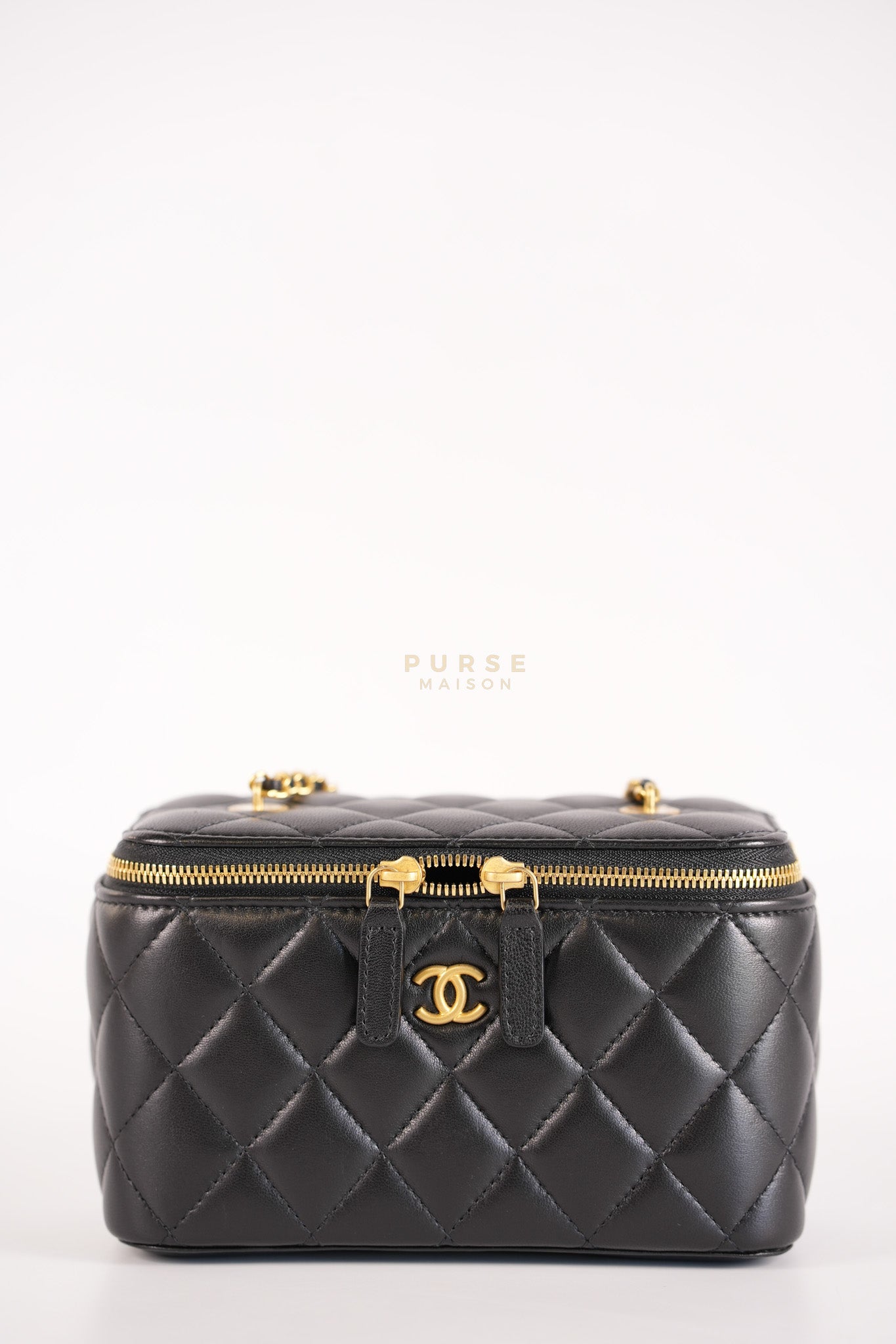 Vanity Case Black in Lambskin Leather and Aged Gold Heart Chain Strap (Microchip) | Purse Maison Luxury Bags Shop