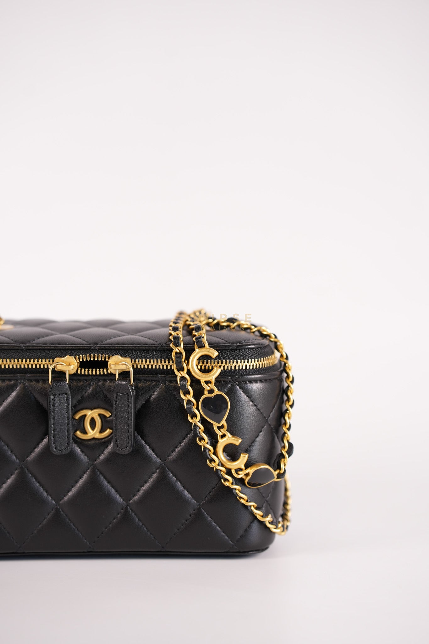 Vanity Case Black in Lambskin Leather and Aged Gold Heart Chain Strap (Microchip) | Purse Maison Luxury Bags Shop