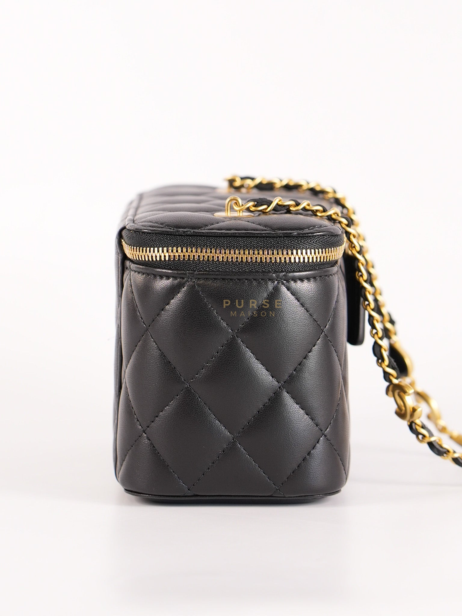 Vanity Case Black in Lambskin Leather and Aged Gold Heart Chain Strap (Microchip) | Purse Maison Luxury Bags Shop