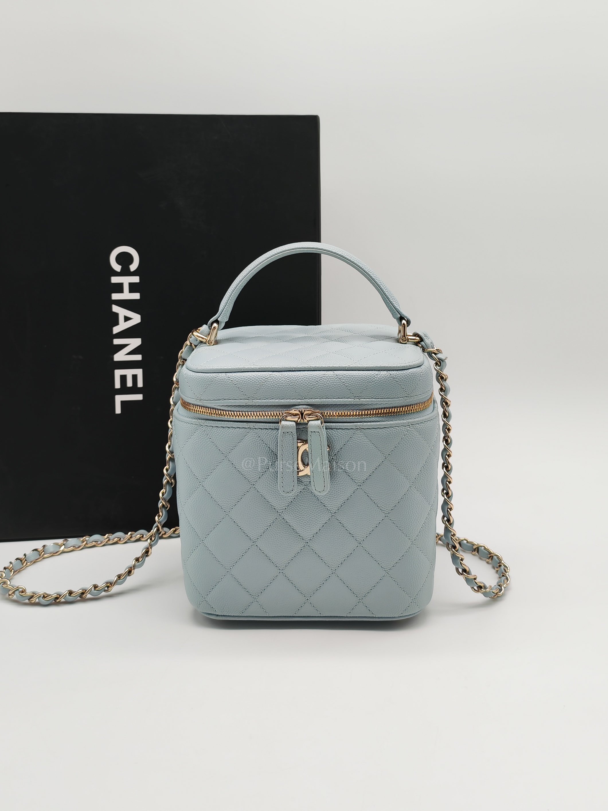 Vanity Case Small in Light Blue Quilted Caviar Leather & Light Gold Hardware Microchip | Purse Maison Luxury Bags Shop