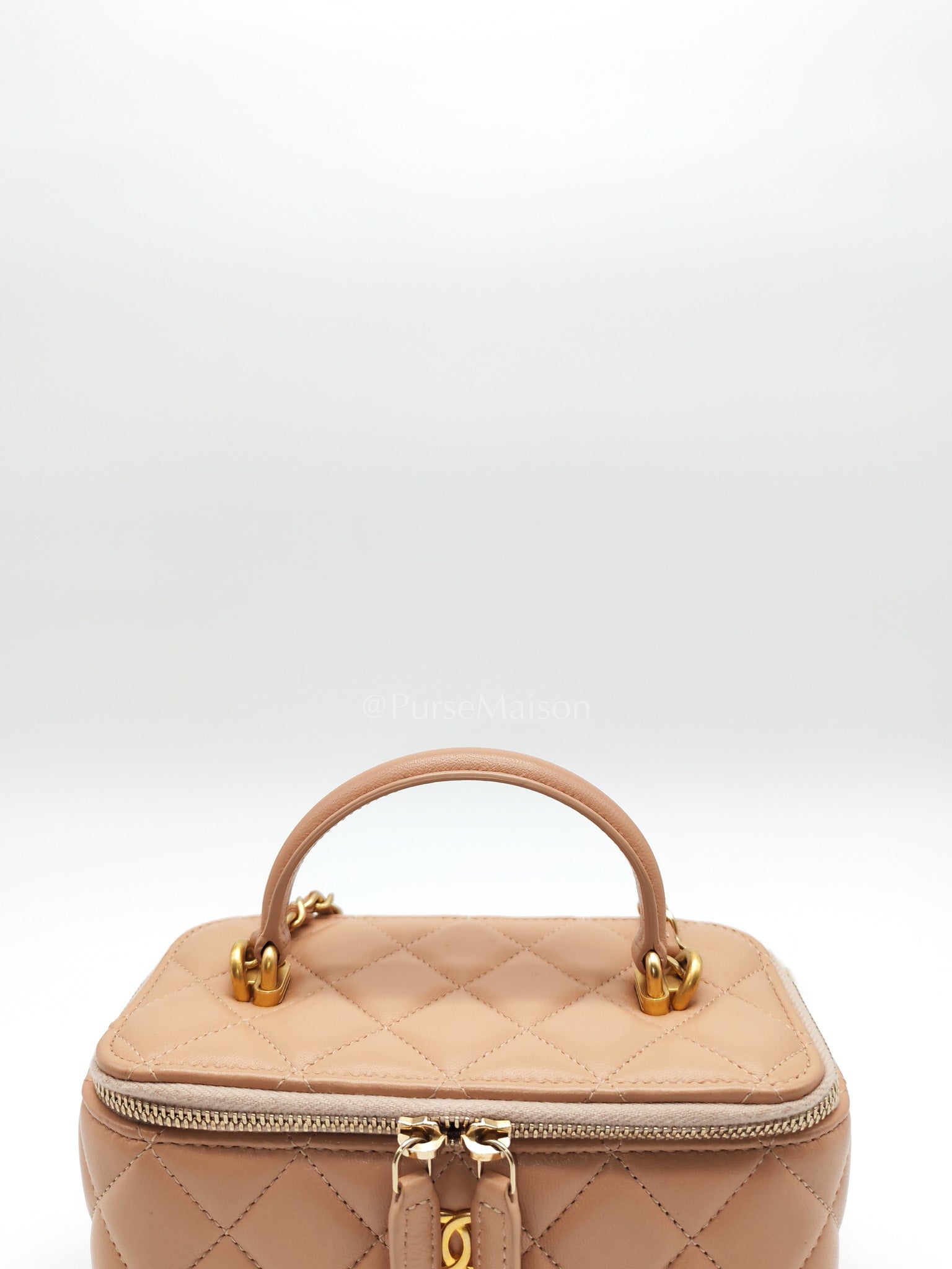Vanity Case Top Handle Beige in Quilted Lambskin Leather and Aged Gold Hardware Series 31 | Purse Maison Luxury Bags Shop