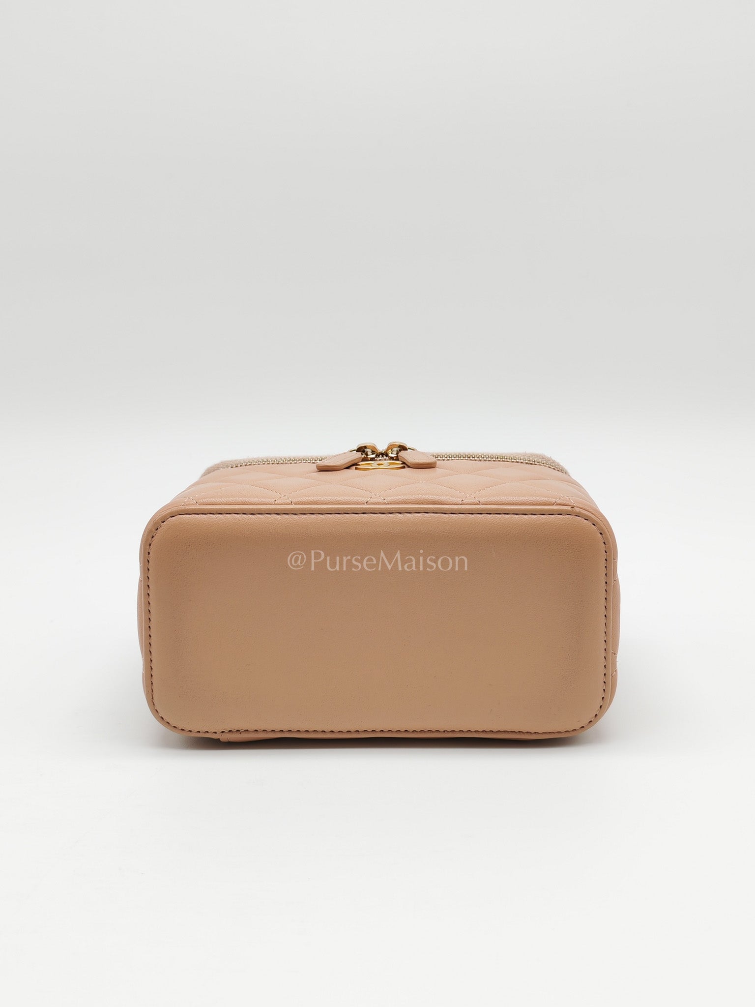 Vanity Case Top Handle Beige in Quilted Lambskin Leather and Aged Gold Hardware Series 31 | Purse Maison Luxury Bags Shop