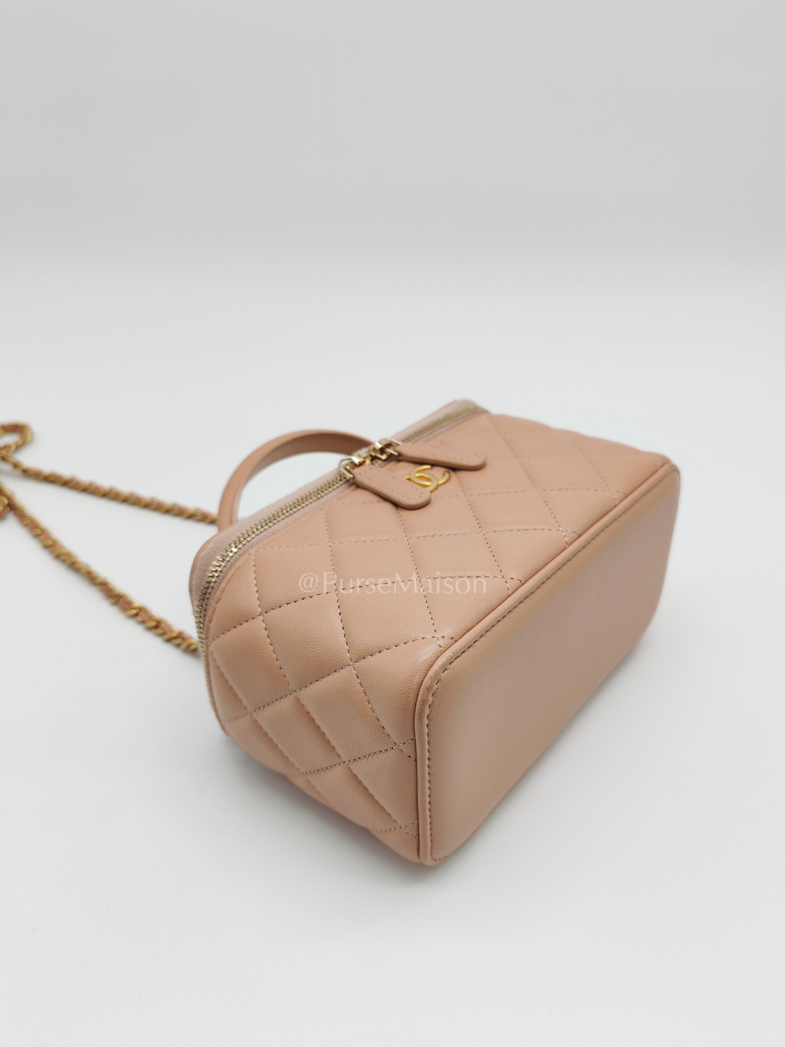 Vanity Case Top Handle Beige in Quilted Lambskin Leather and Aged Gold Hardware Series 31 | Purse Maison Luxury Bags Shop