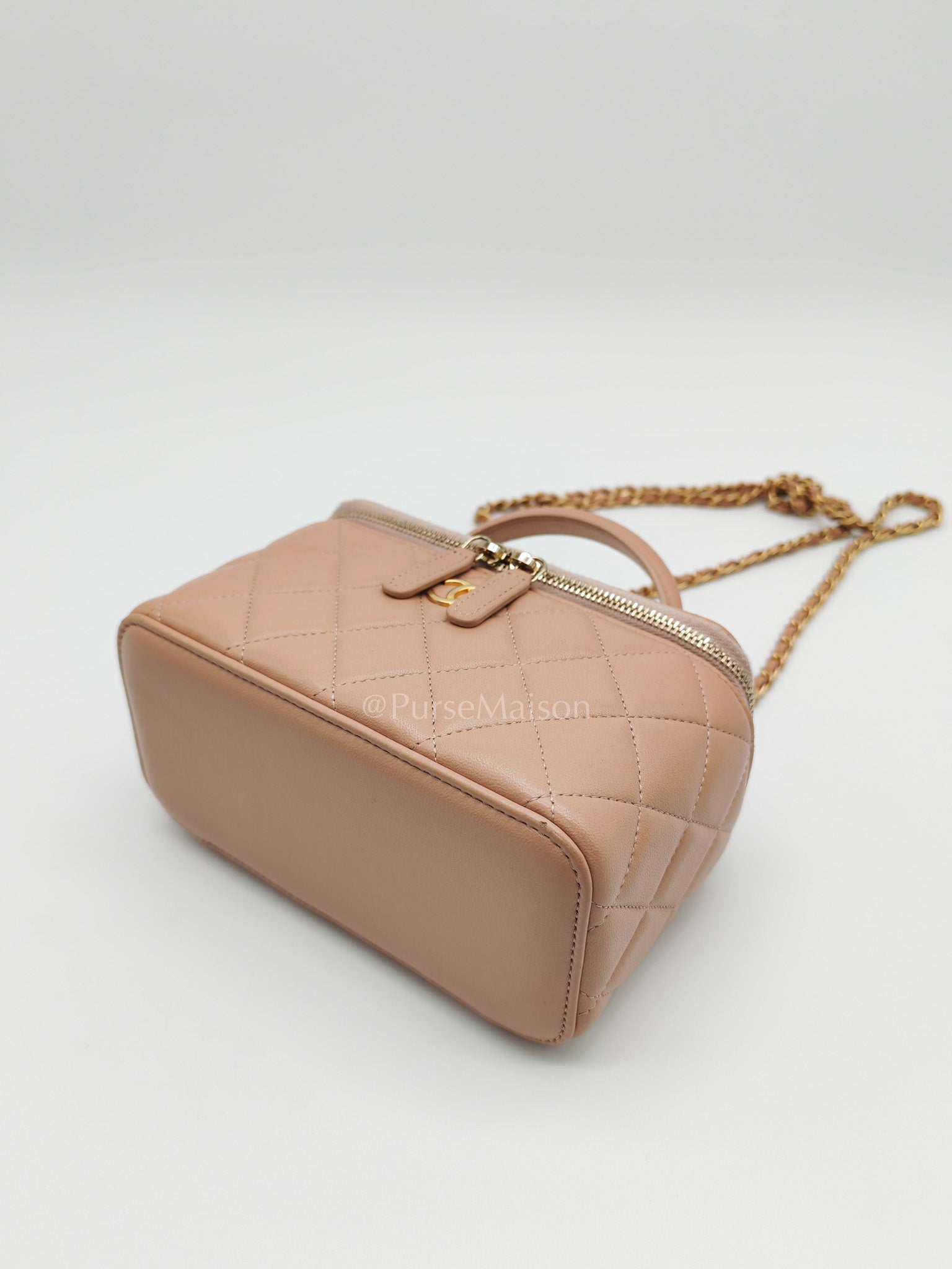 Vanity Case Top Handle Beige in Quilted Lambskin Leather and Aged Gold Hardware Series 31 | Purse Maison Luxury Bags Shop