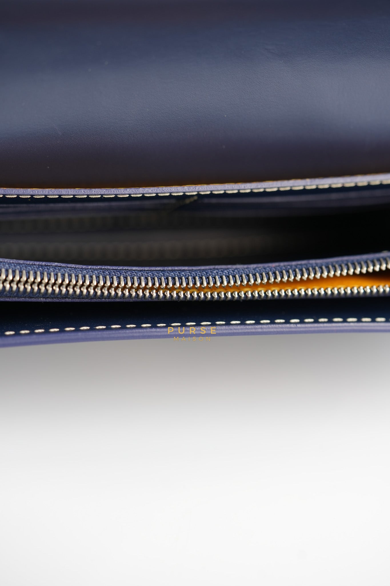 Varenne Wallet on Chain in Navy Blue | Purse Maison Luxury Bags Shop