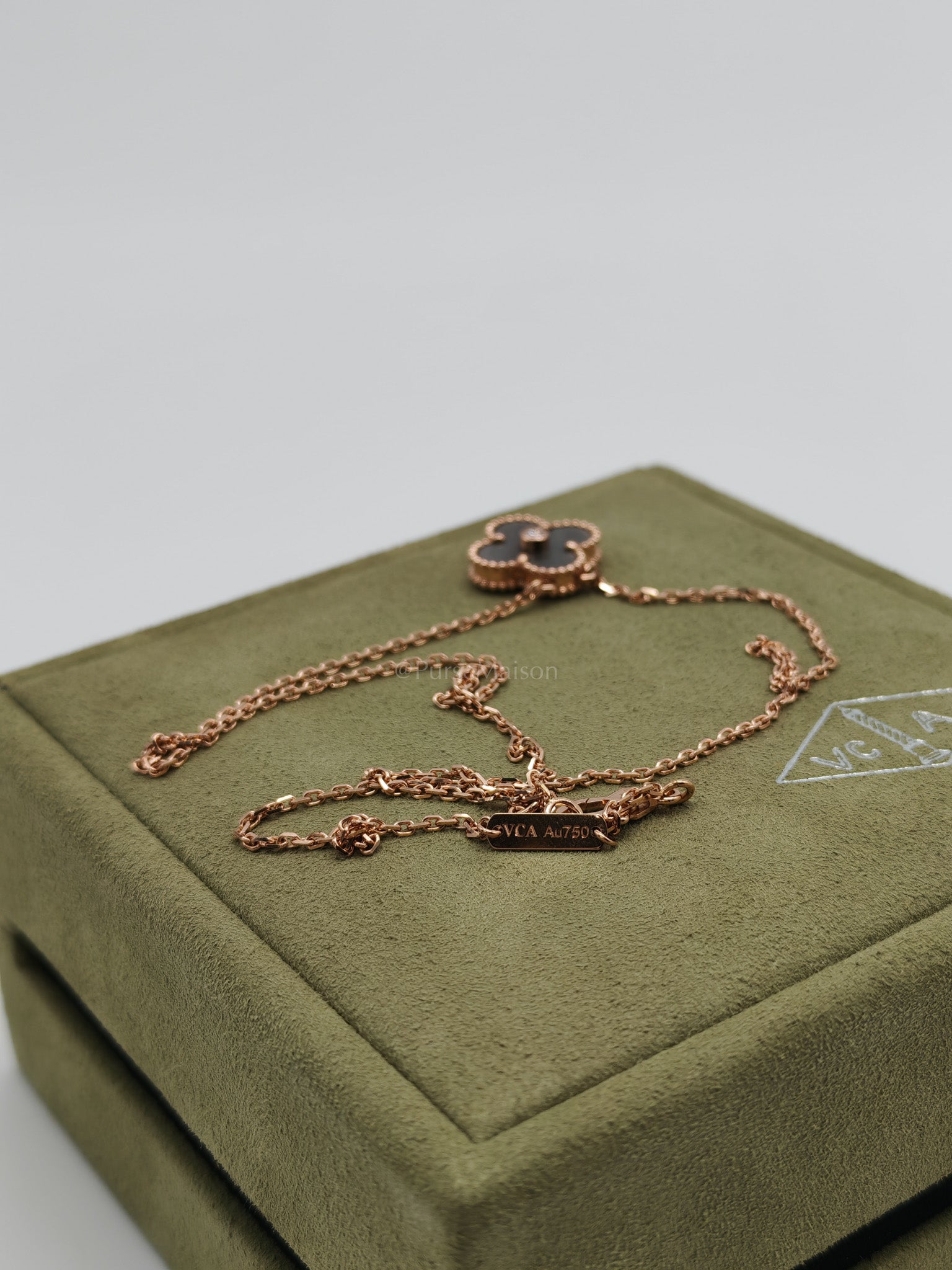 VCA Limited Edition 2023 18K Rose Gold Vintage Alhambra Obsidian Holiday Pendant Necklace | Purse Maison Luxury Bags Shop