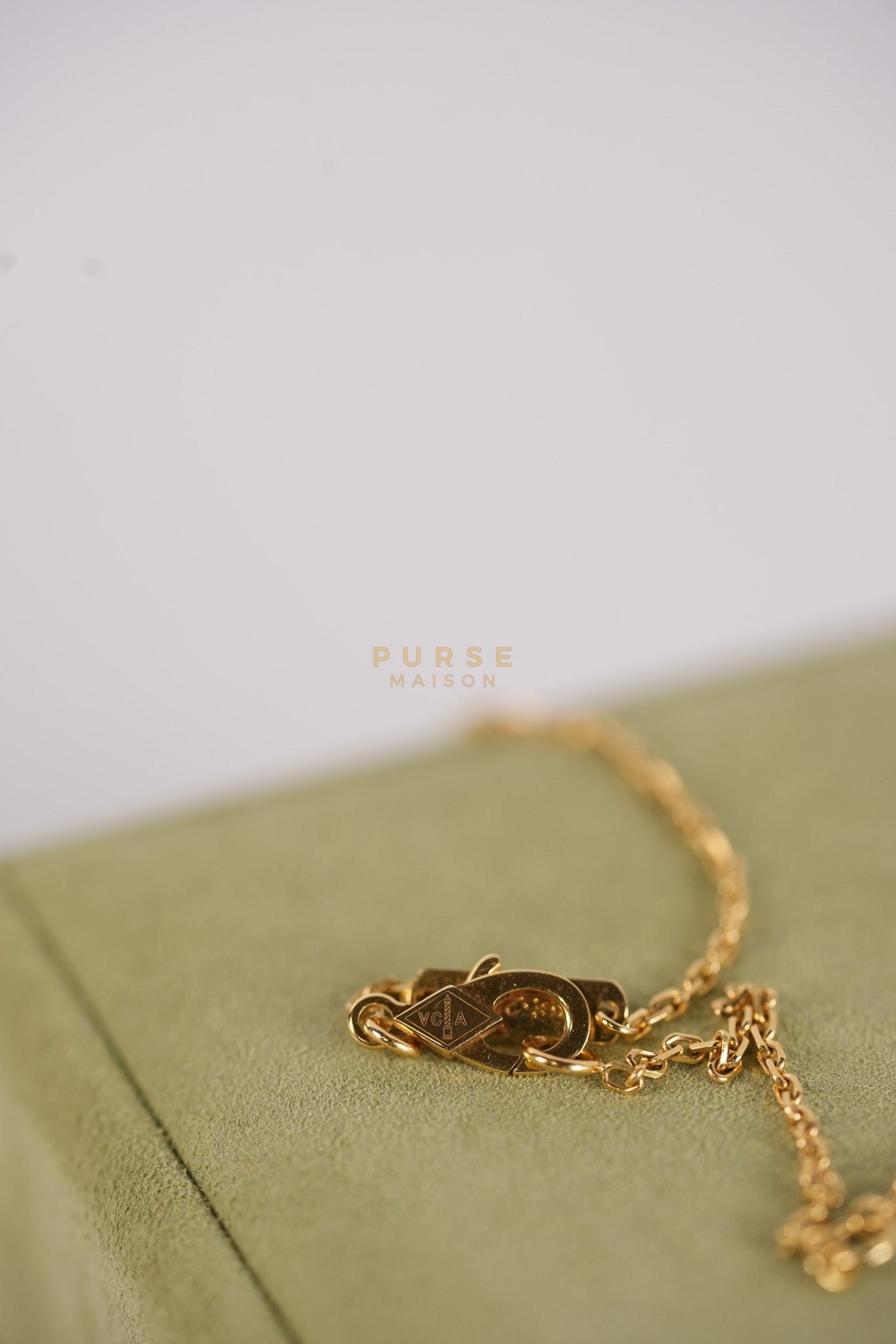 VCA Vintage Alhambra Pendant in Yellow Gold | Purse Maison Luxury Bags Shop