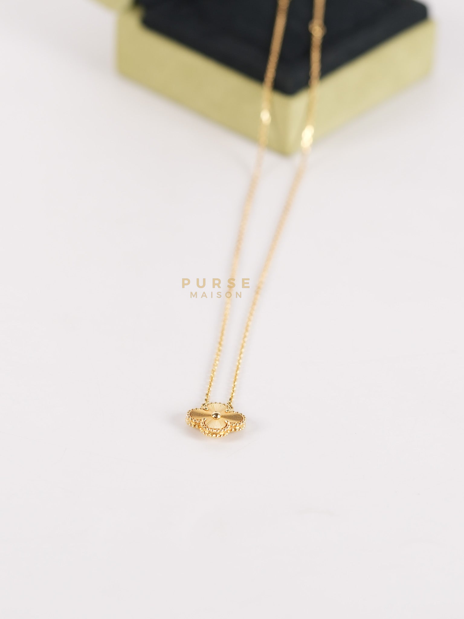 VCA Vintage Alhambra Pendant in Yellow Gold | Purse Maison Luxury Bags Shop
