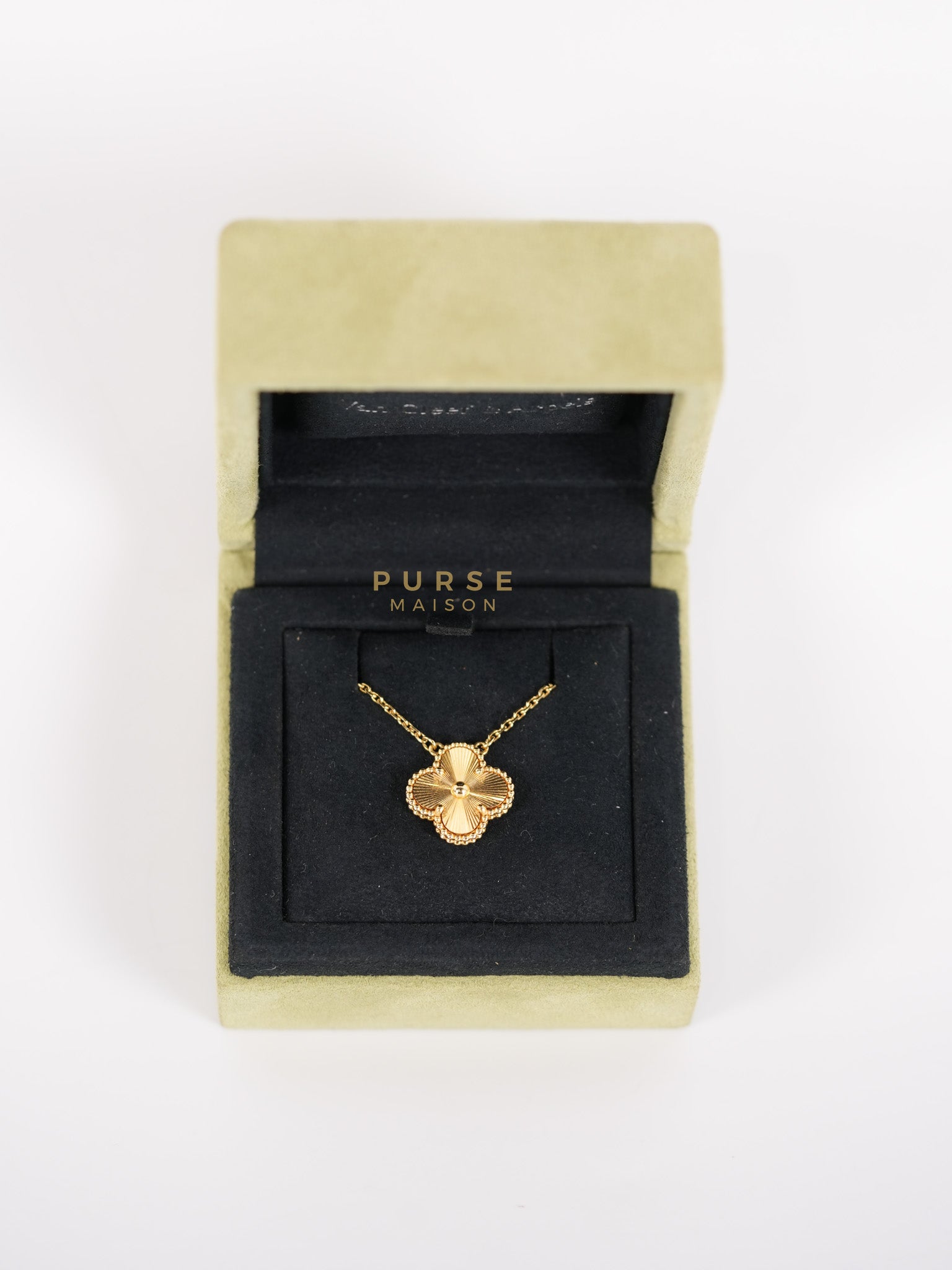 VCA Vintage Alhambra Pendant in Yellow Gold | Purse Maison Luxury Bags Shop