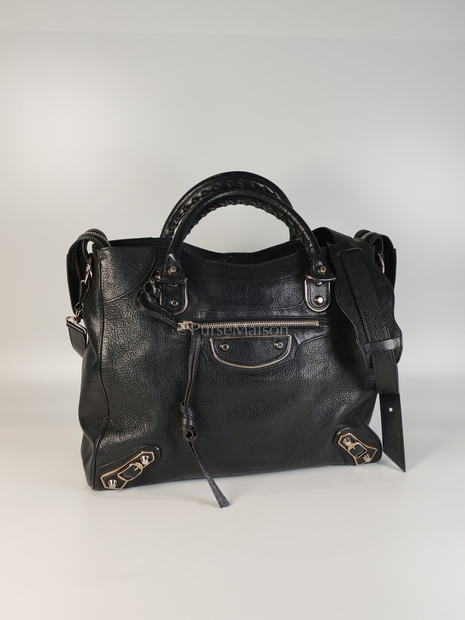 Velo Metallic City in Black Chevre Leather Shoulder Bag | Purse Maison Luxury Bags Shop