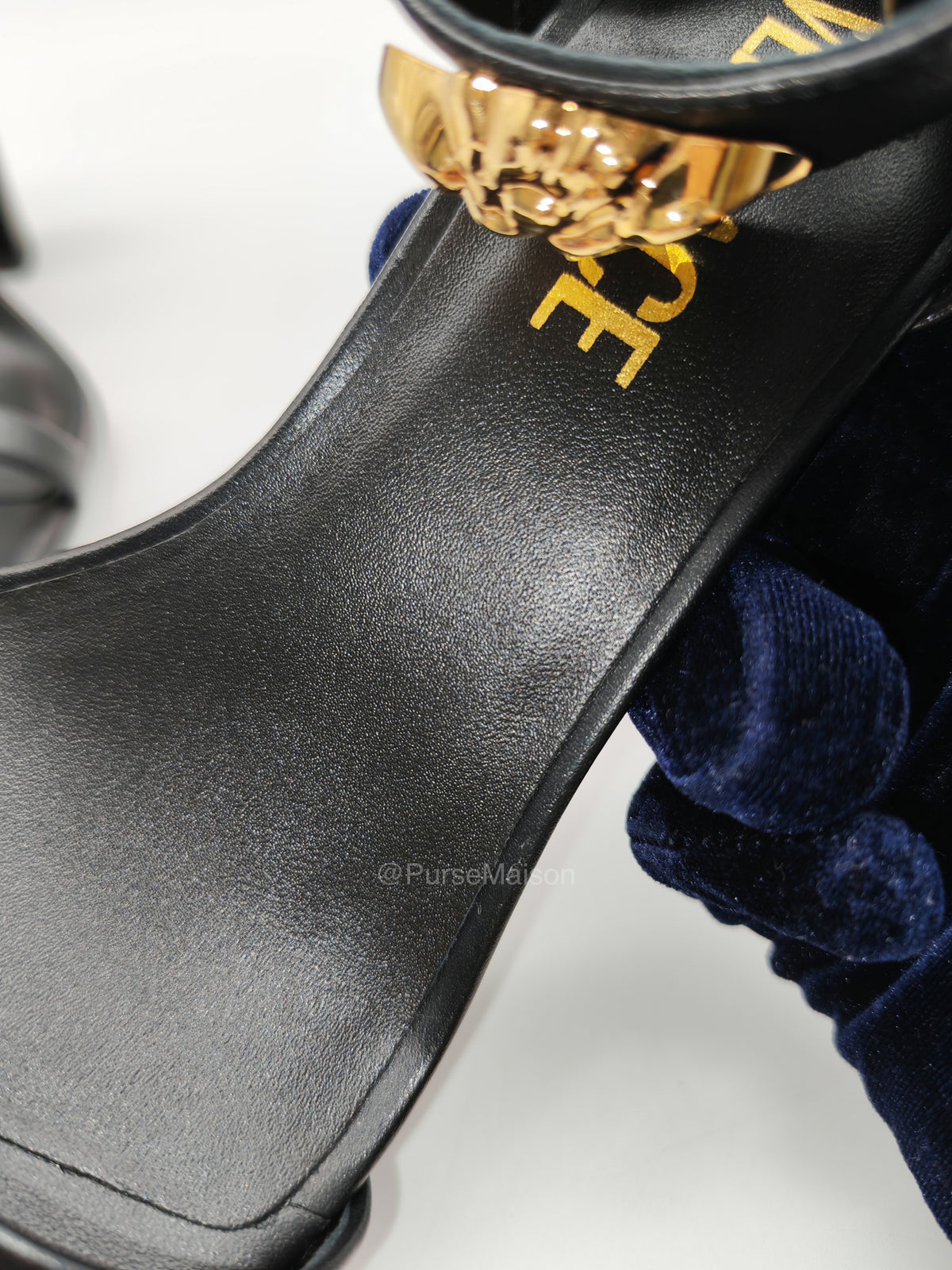 Versace Medusa Insignia Leather Sandals Black Size 35 EU (23.3 cm) | Purse Maison Luxury Bags Shop