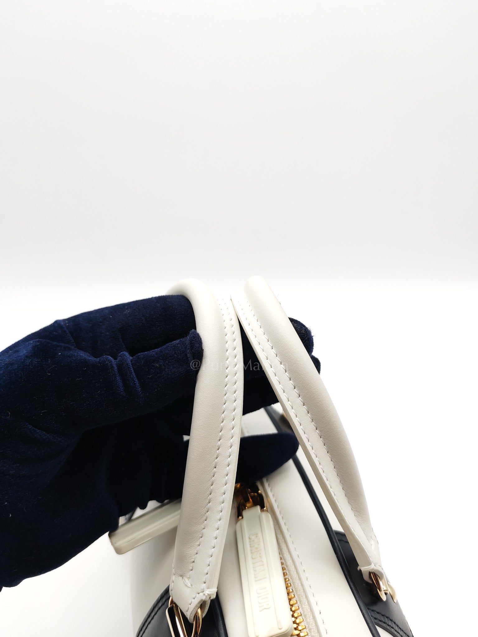 Vibe Zip Small Bowling Calfskin Shoulder Bag | Purse Maison Luxury Bags Shop