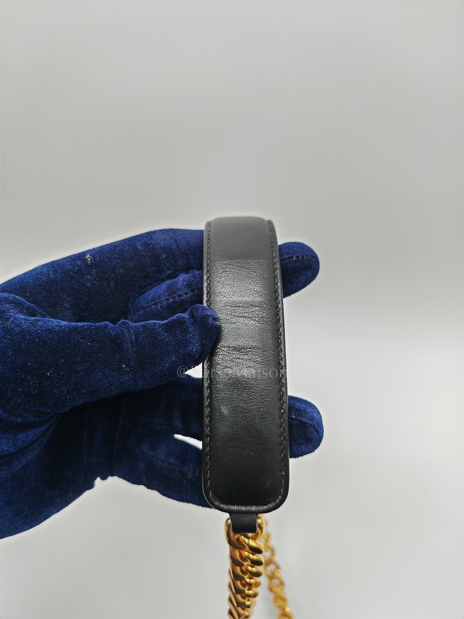 Vicky Medium in Black Smooth Lambskin Leather Gold Hardware | Purse Maison Luxury Bags Shop