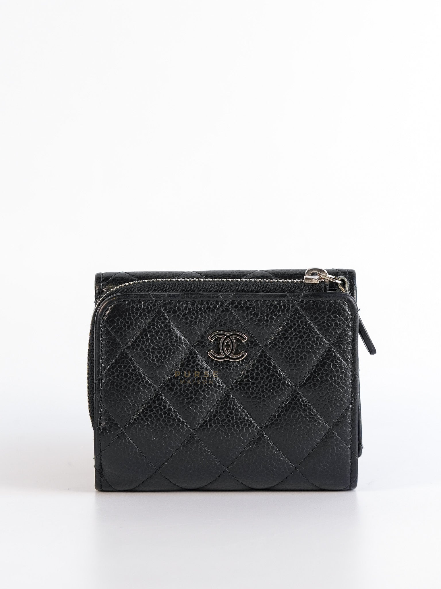 Tri-Fold Wallet in Caviar Leather and Silver Hardware Series 21