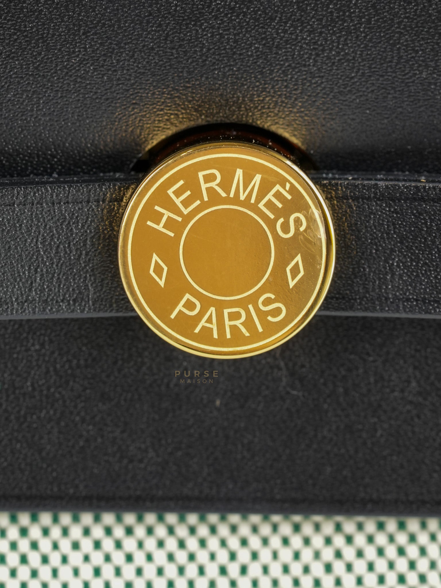 Mini Herbag in Moyen/Noir Canvas Gold Hardware Stamp W(2024)