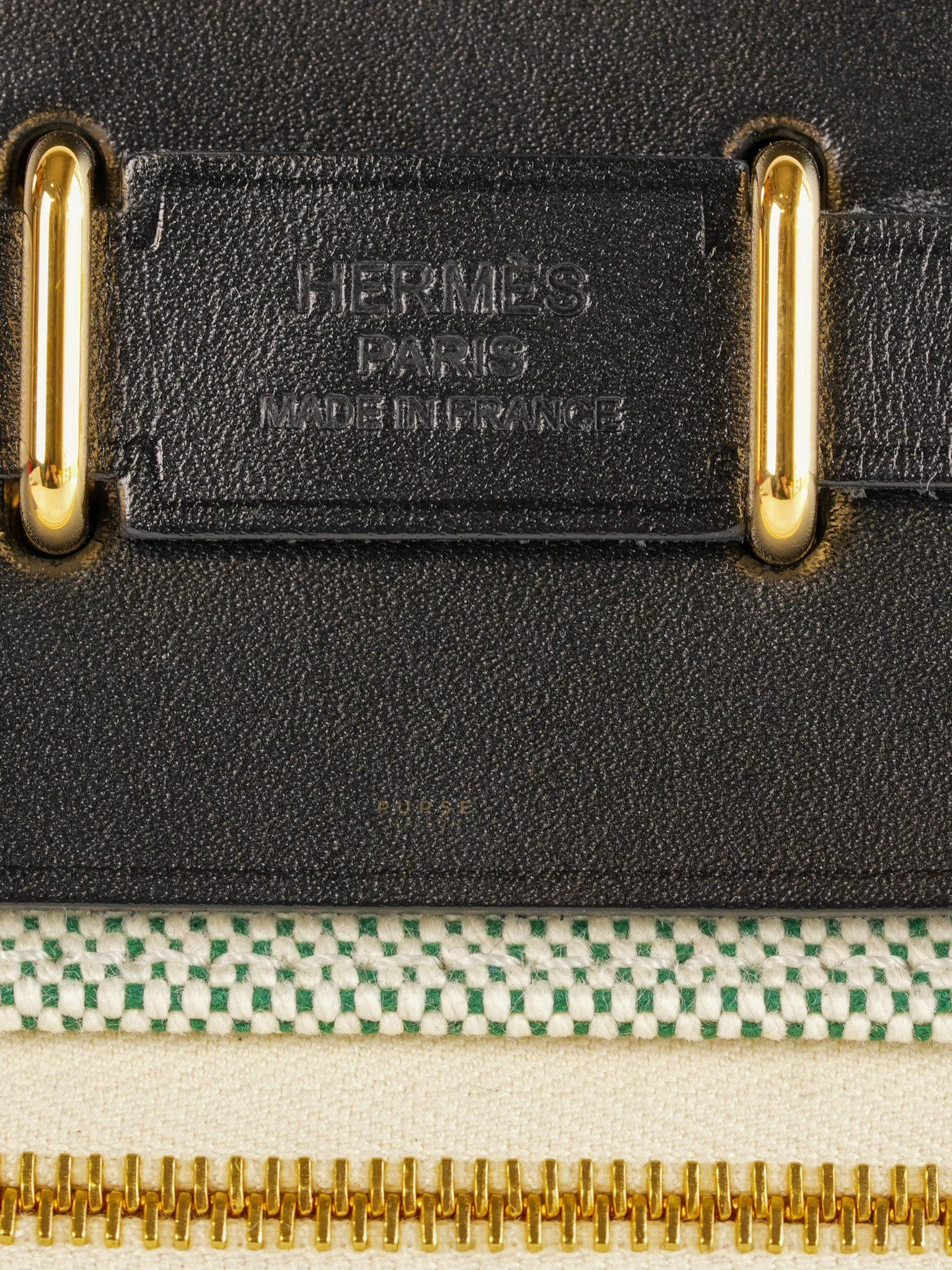 Mini Herbag in Moyen/Noir Canvas Gold Hardware Stamp W(2024)