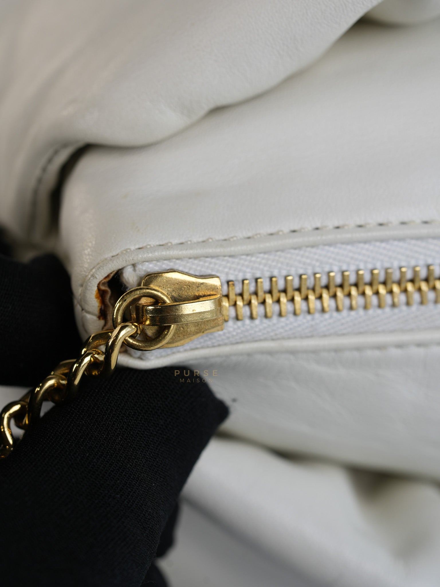 Rodeo Drive White Calfskin Leather and Shiny Gold Hardwaere Hobo Bag Series 12