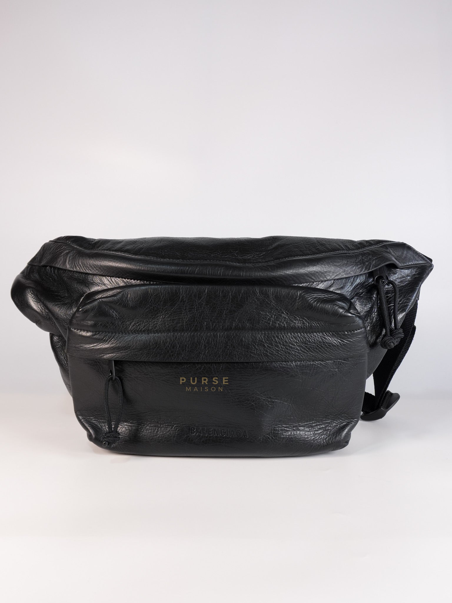 Chest Bag Large in Black Calfskin Leather