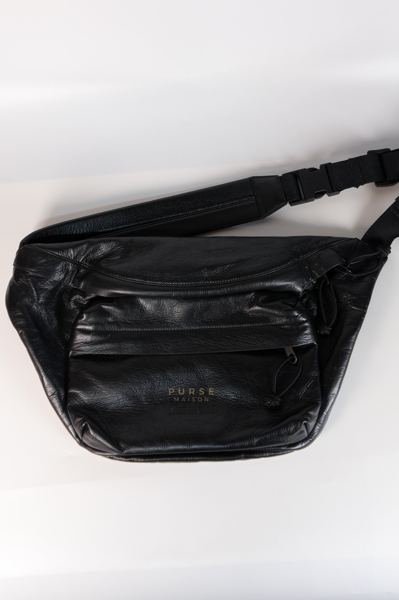 Chest Bag Large in Black Calfskin Leather