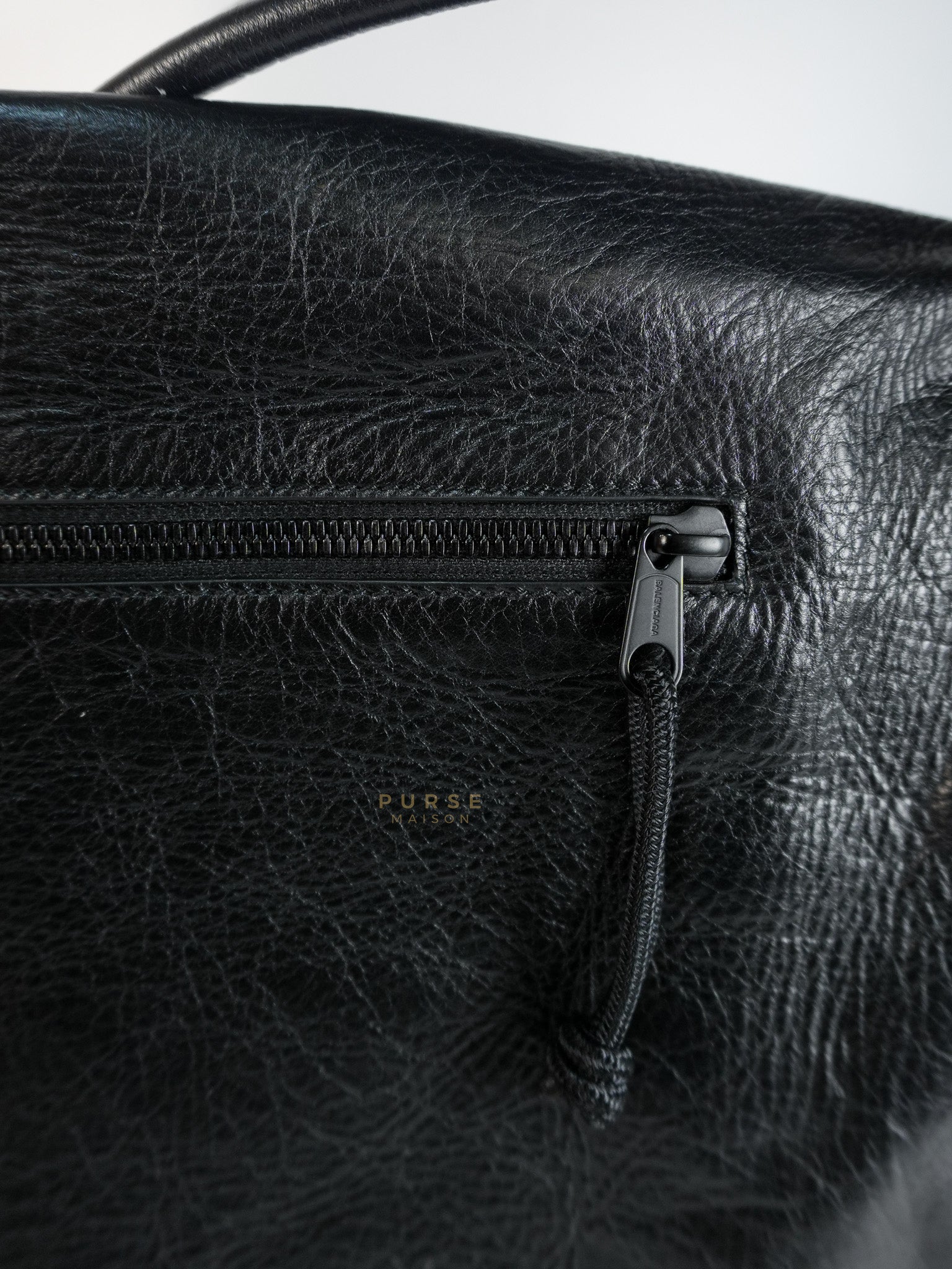 Chest Bag Large in Black Calfskin Leather