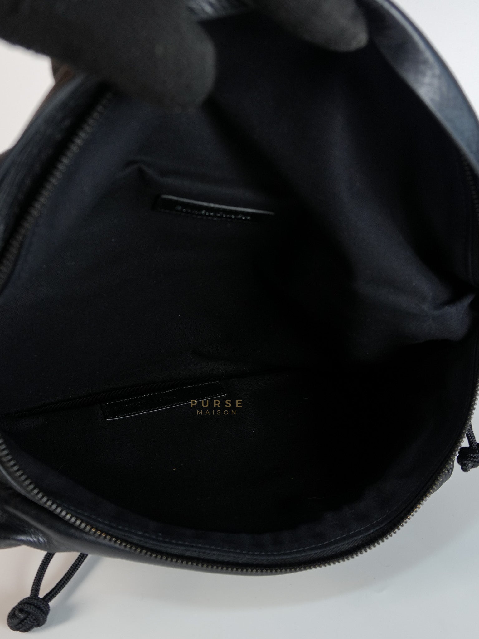 Chest Bag Large in Black Calfskin Leather