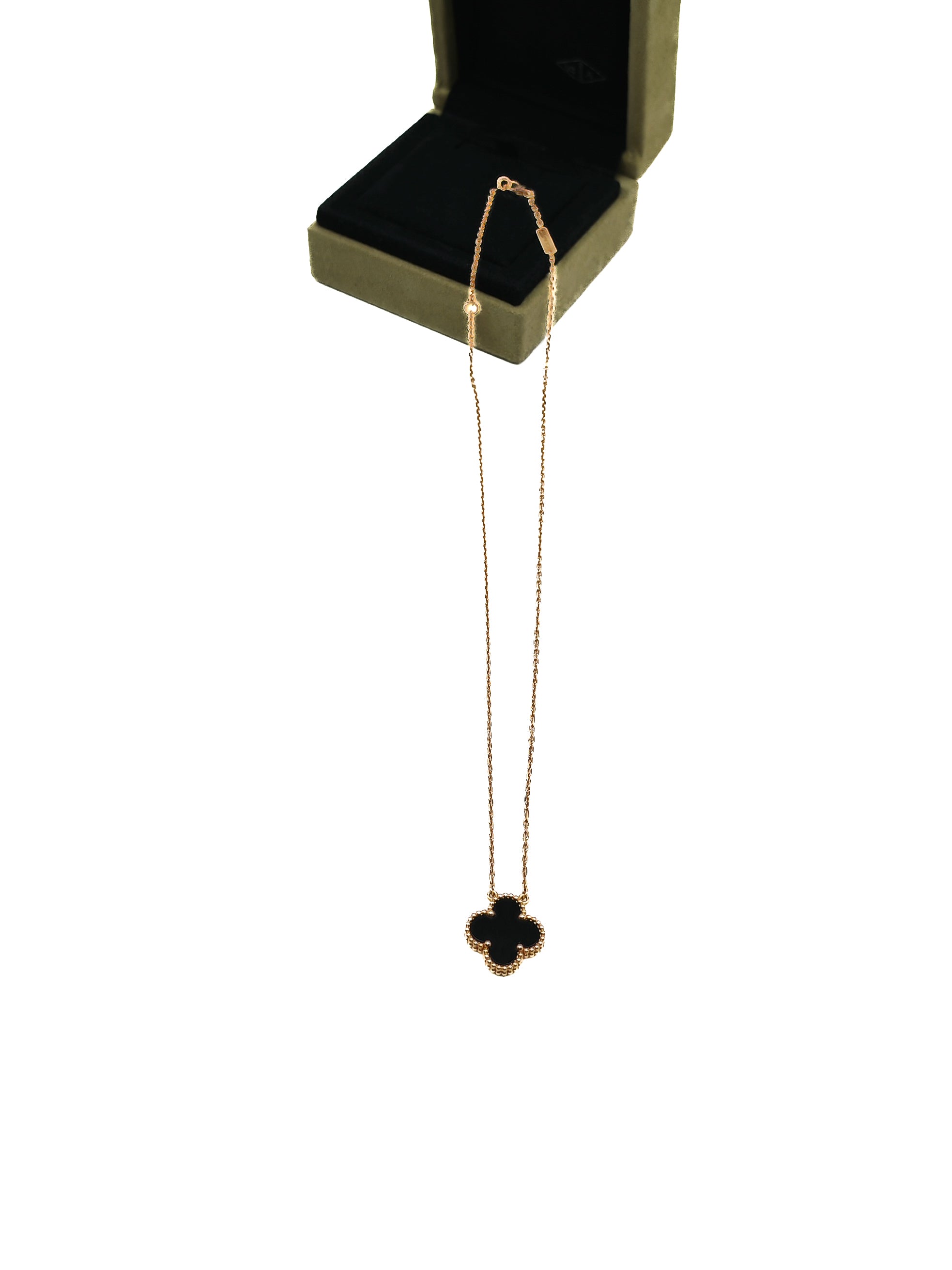 Vintage Alhambra in Onyx Pendant Yellow Gold Necklace Year 2023 | Purse Maison Luxury Bags Shop