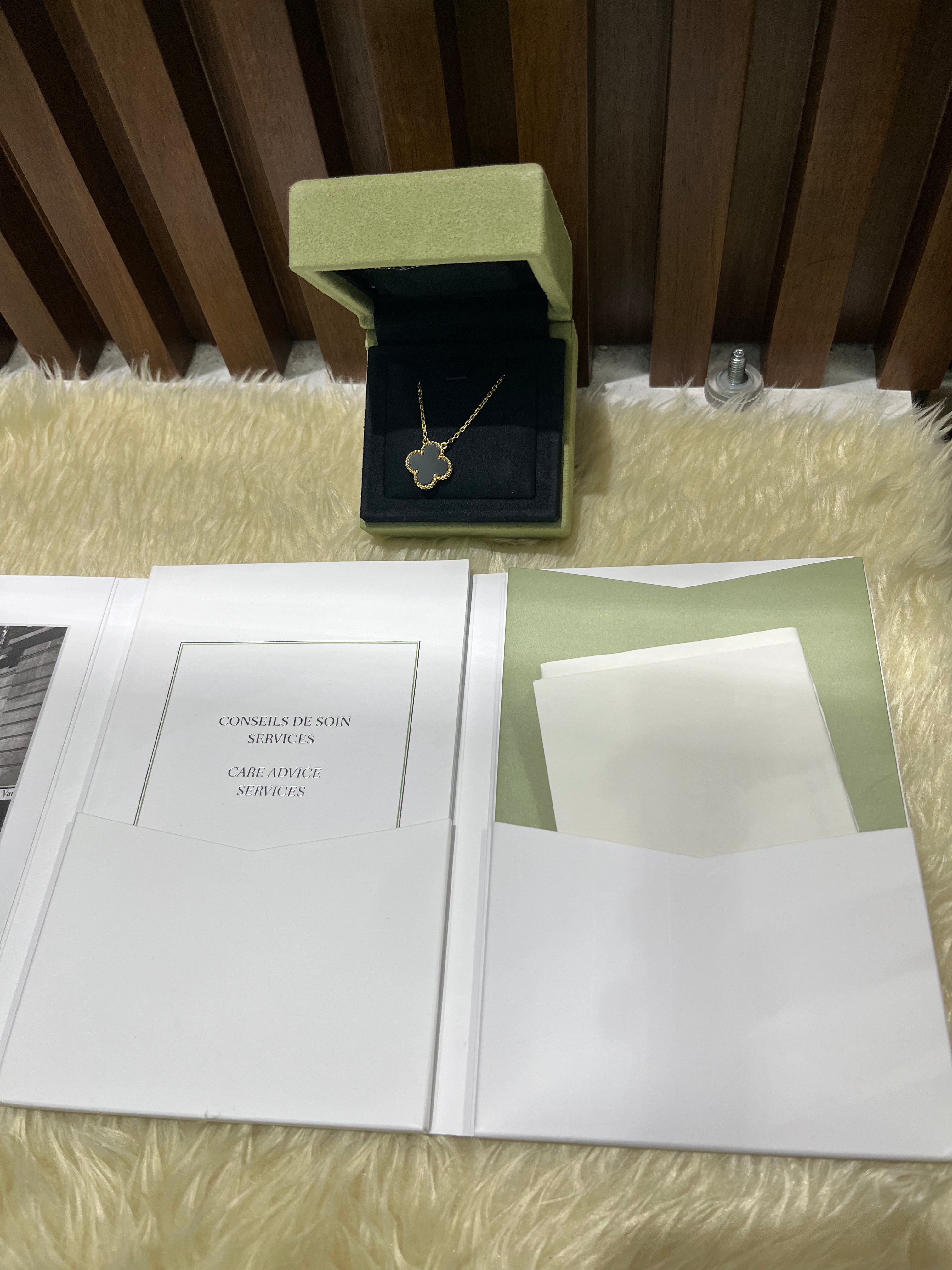 Vintage Alhambra Onyx Gold Necklace Year 2019 | Purse Maison Luxury Bags Shop