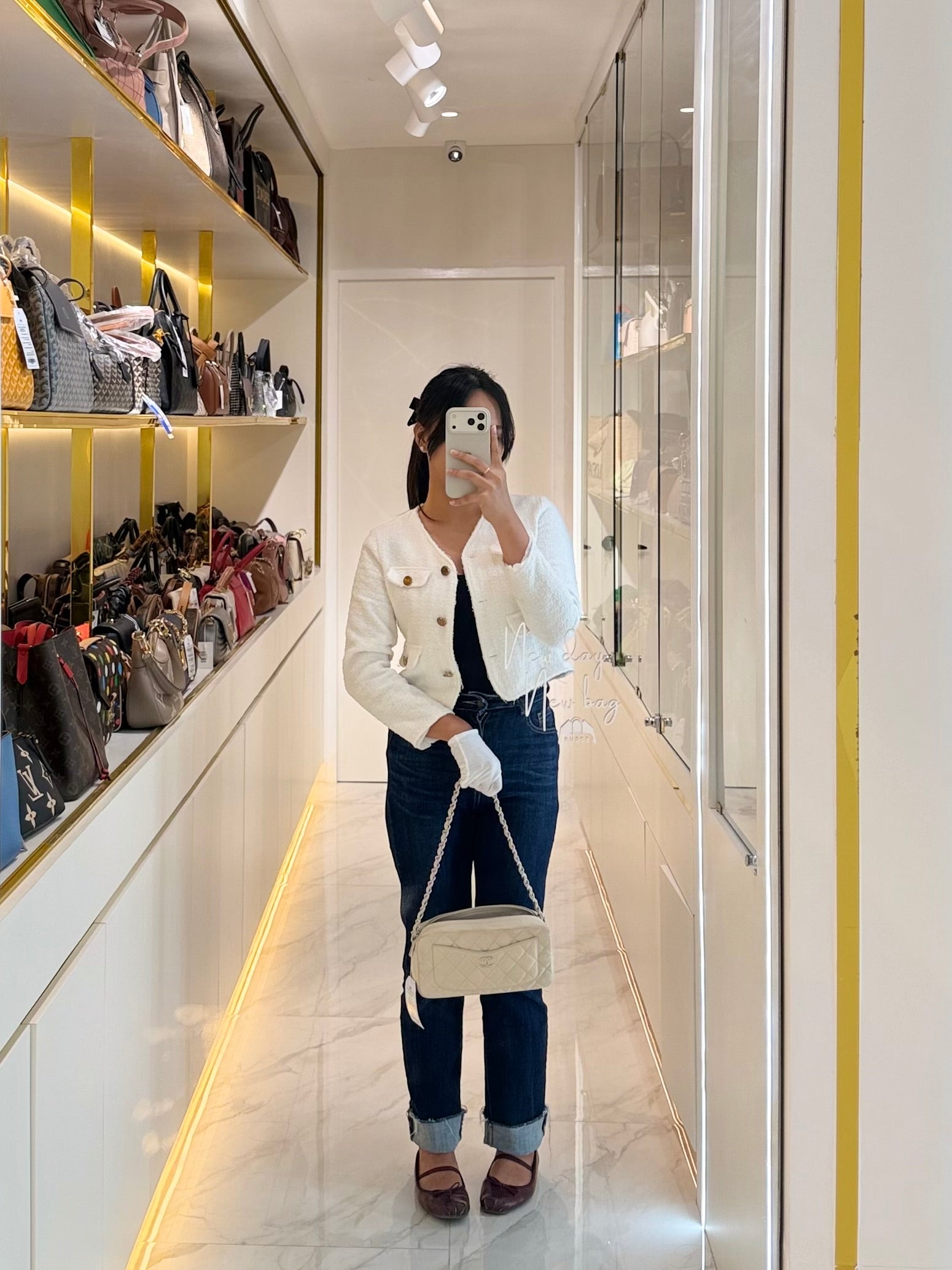 Vintage Camera Bag in Cream Lambskin Leather Silver hardware (Series 10) | Purse Maison Luxury Bags Shop