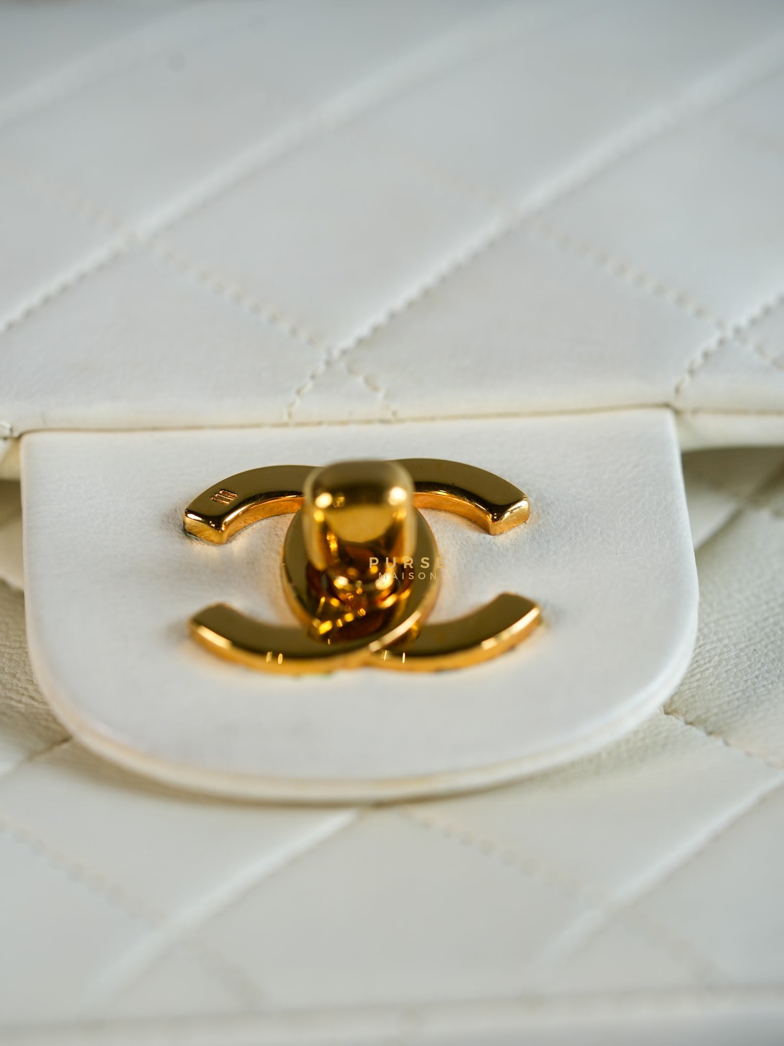 Vintage Classic Double Flap in Medium White Lambskin Leather & 24 karat Gold Hardware Series 0 | Purse Maison Luxury Bags Shop