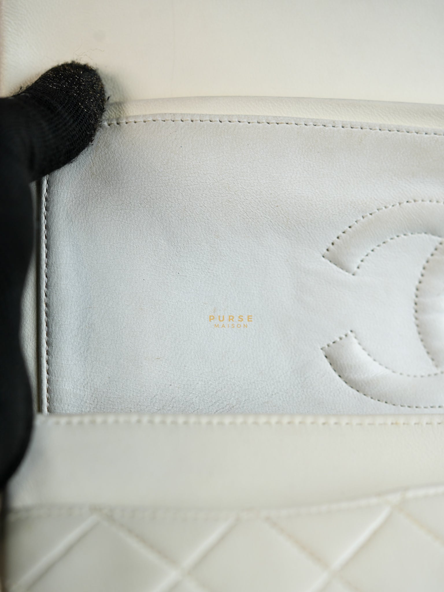 Vintage Classic Double Flap in Medium White Lambskin Leather & 24 karat Gold Hardware Series 0 | Purse Maison Luxury Bags Shop