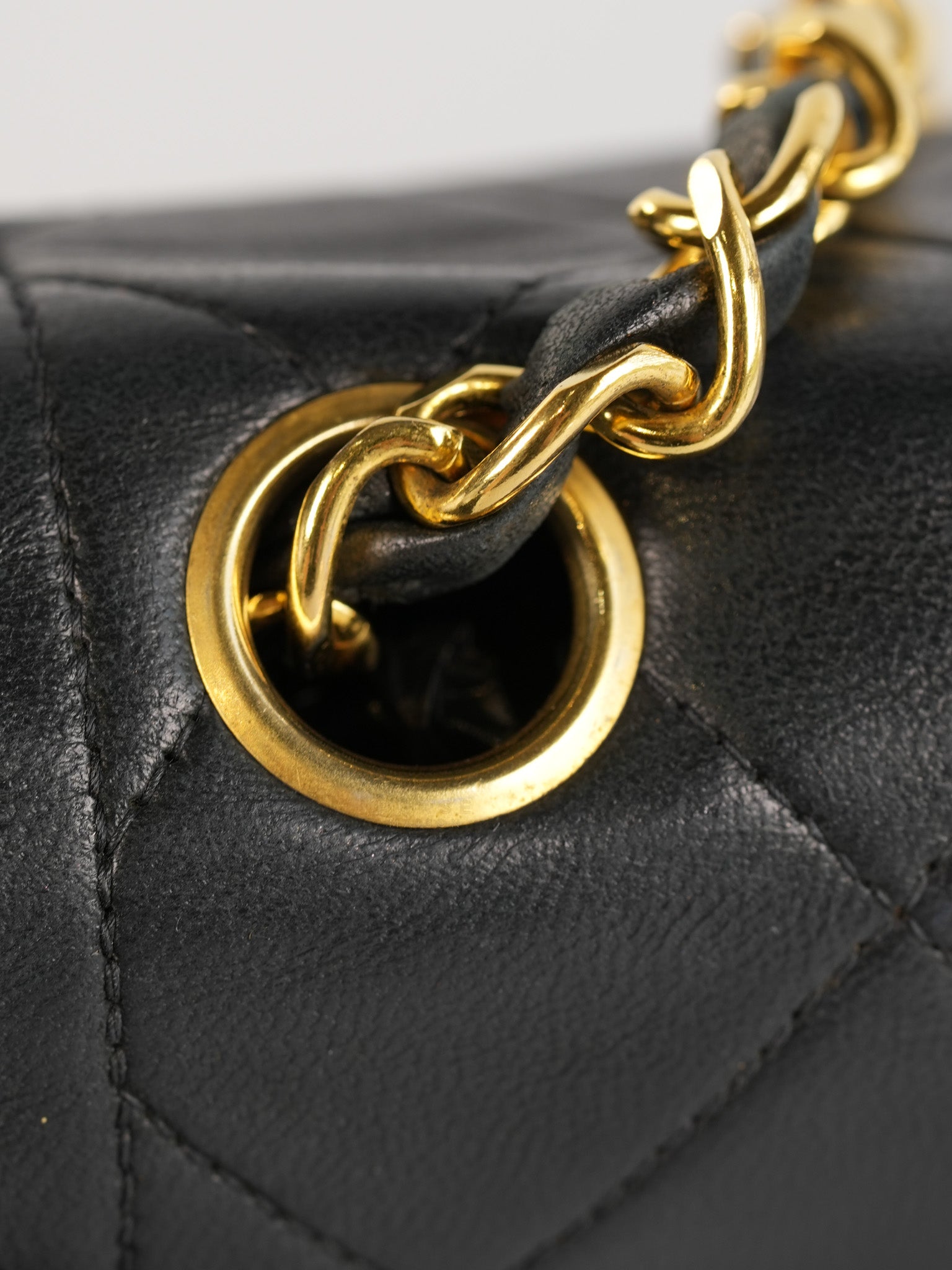 Vintage Diana Classic Single Flap Medium Black Quilted Lambskin Gold Hardware (Series 2) | Purse Maison Luxury Bags Shop