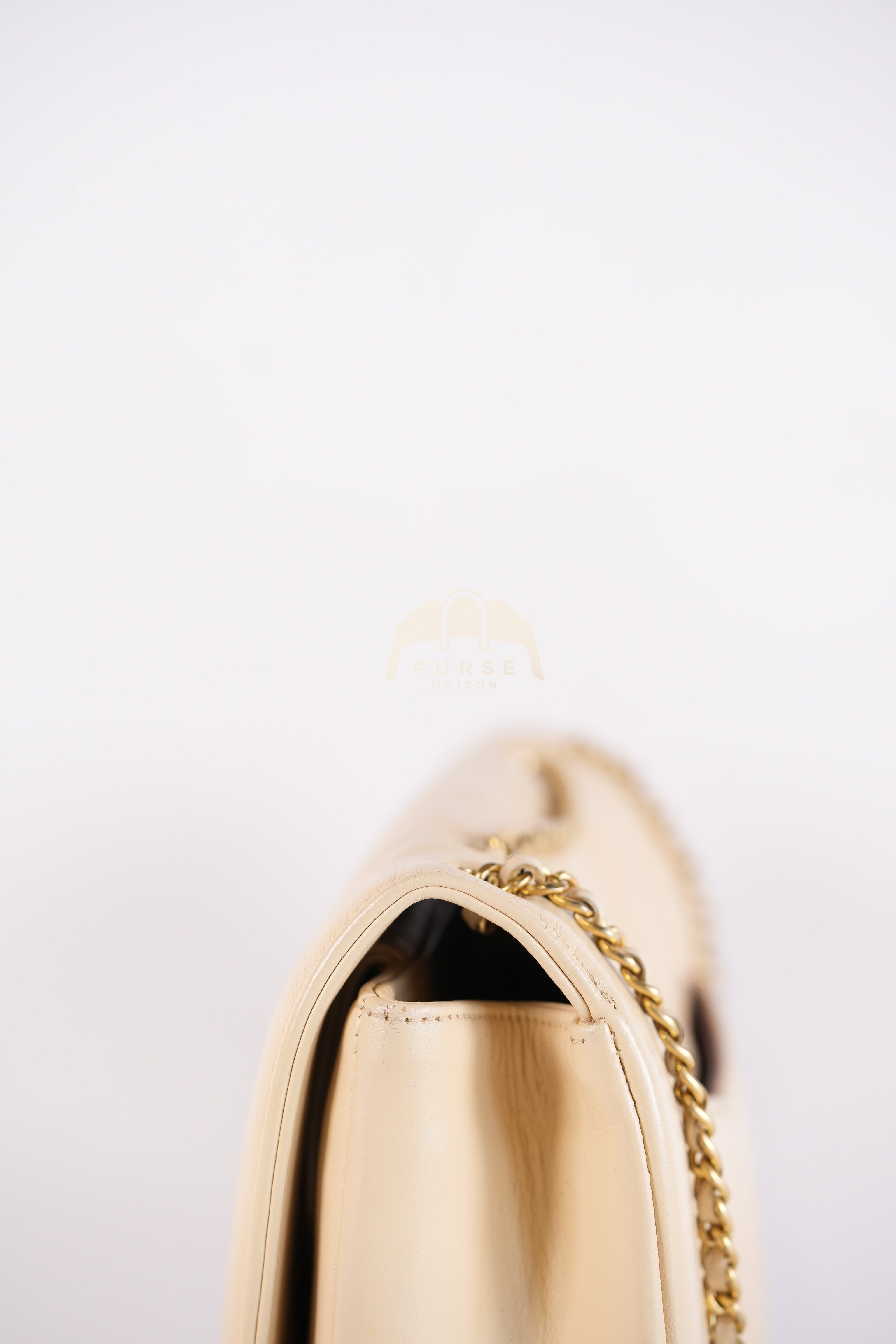 Vintage Diana Medium in Beige Calfskin Leather and Gold Hardware Series 20 | Purse Maison Luxury Bags Shop