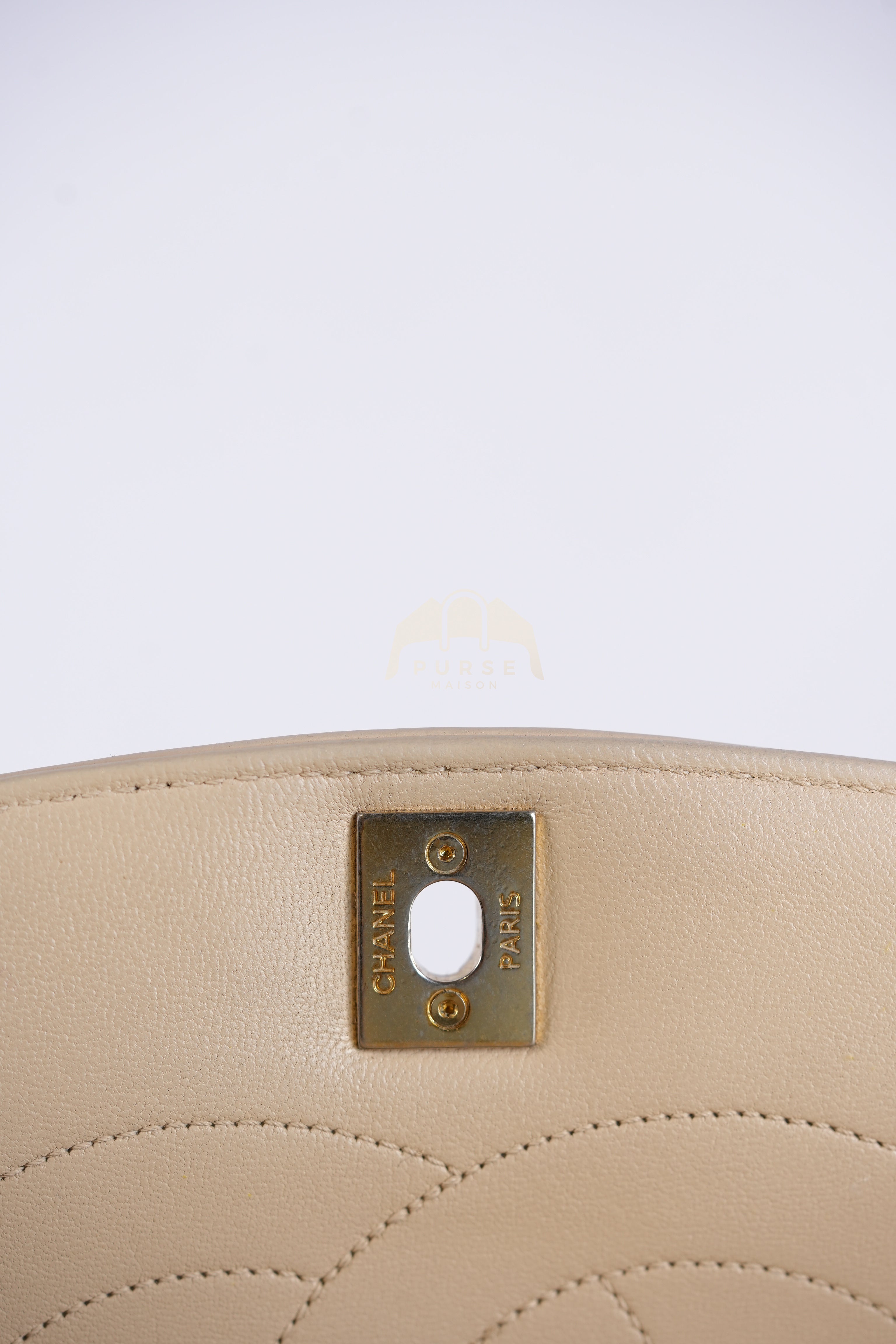 Vintage Diana Medium in Beige Calfskin Leather and Gold Hardware Series 20 | Purse Maison Luxury Bags Shop