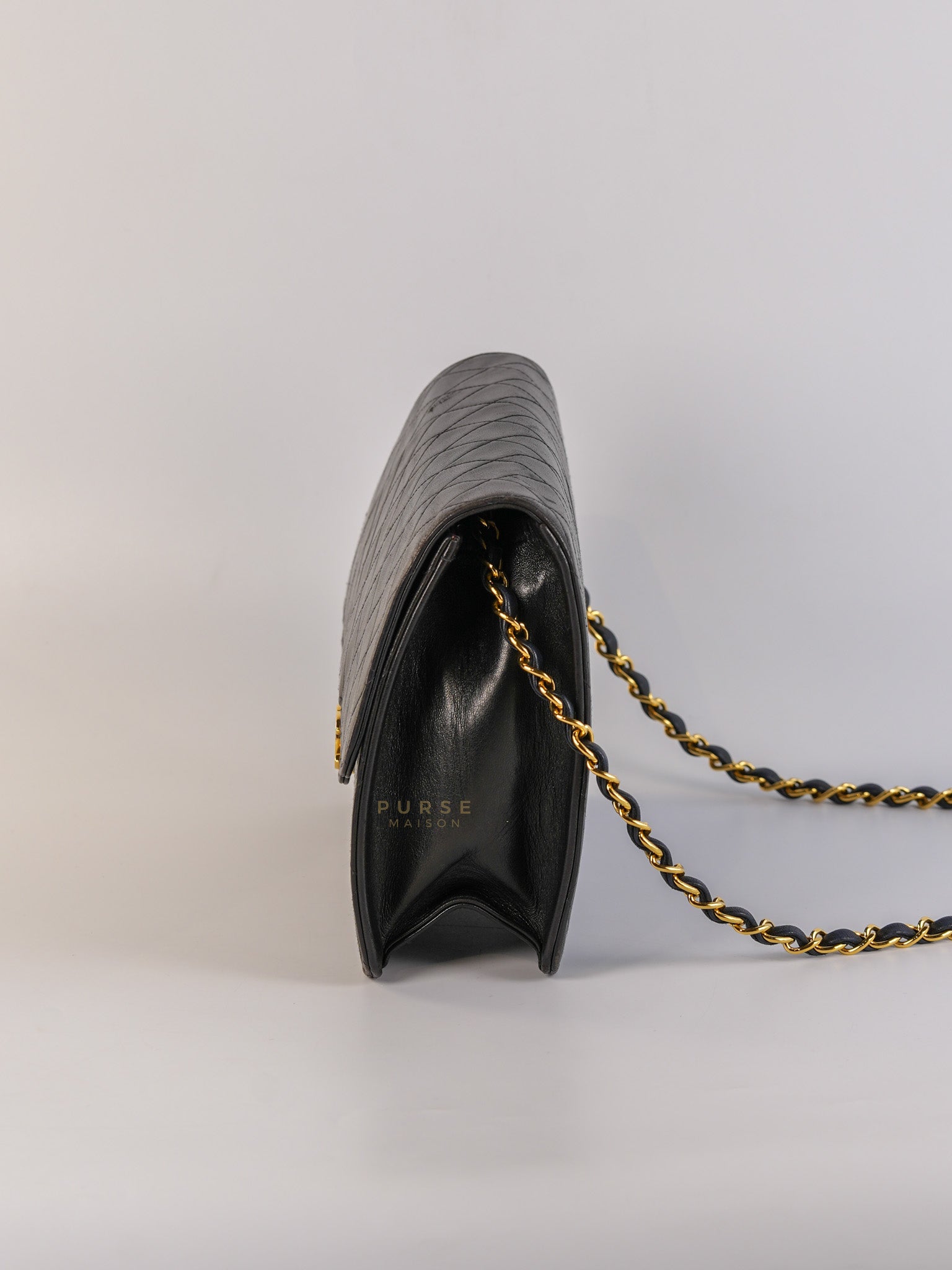 Vintage Flap Bag Medium Black Lambskin Leather and 24k Gold Hardware(Series 5) | Purse Maison Luxury Bags Shop