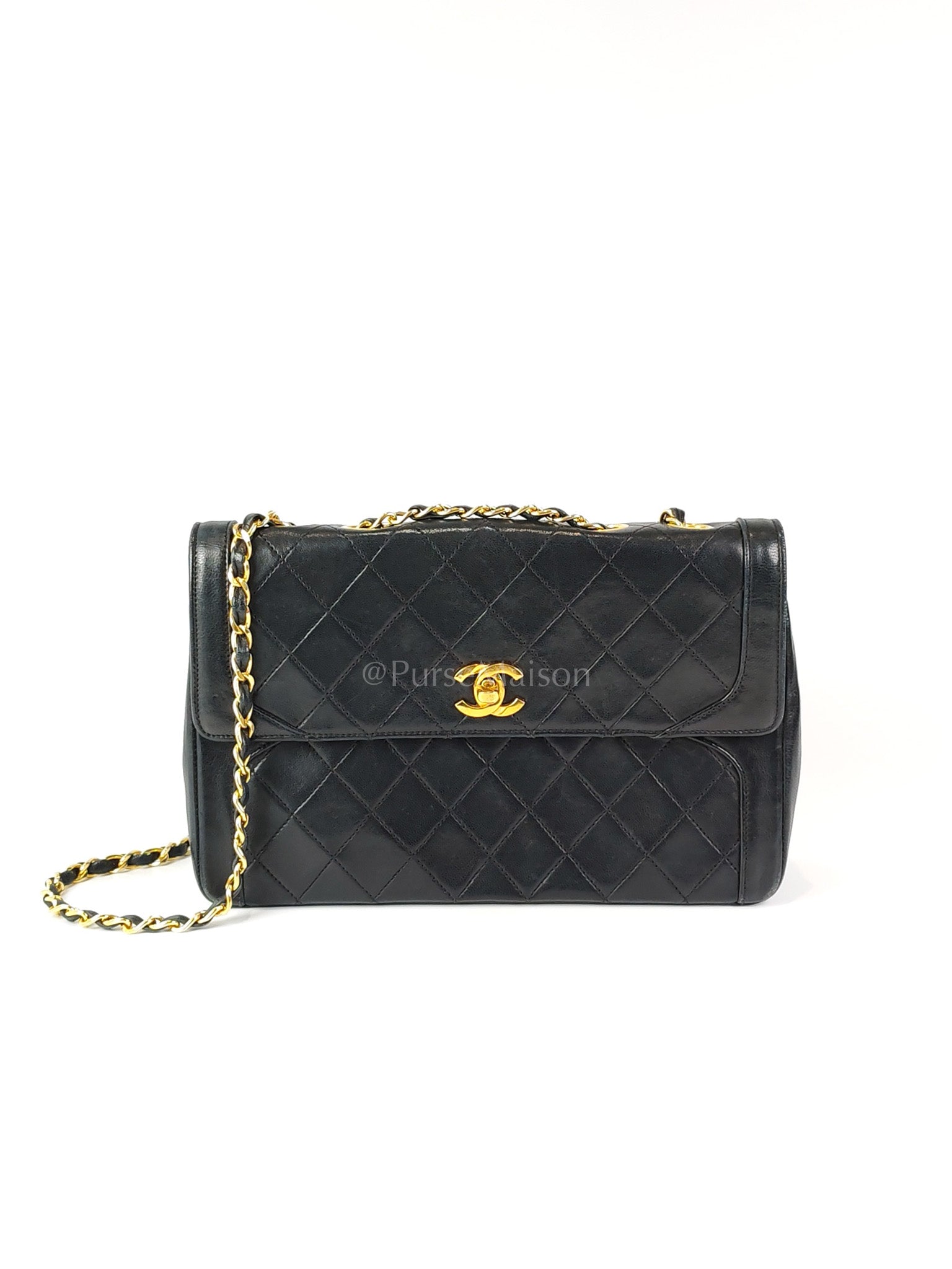 Vintage Flap in Black Quilted Lambskin Leather and Gold Hardware Series 0 | Purse Maison Luxury Bags Shop