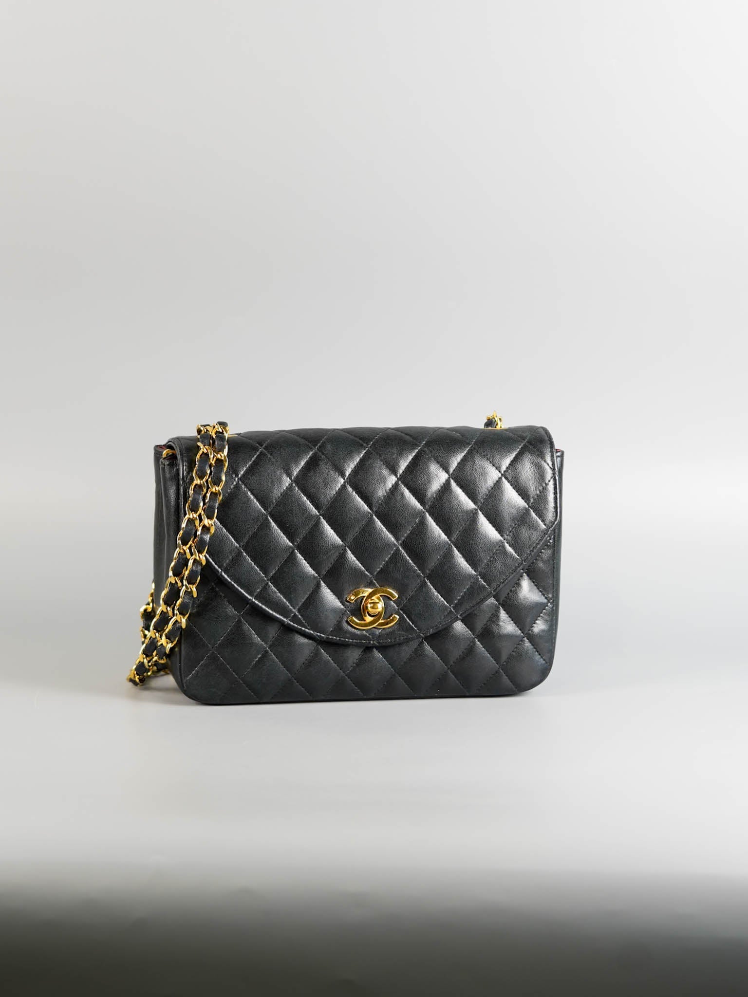 Vintage Half Moon 24K Gold Hardware in Lambskin Leather Series 0 | Purse Maison Luxury Bags Shop