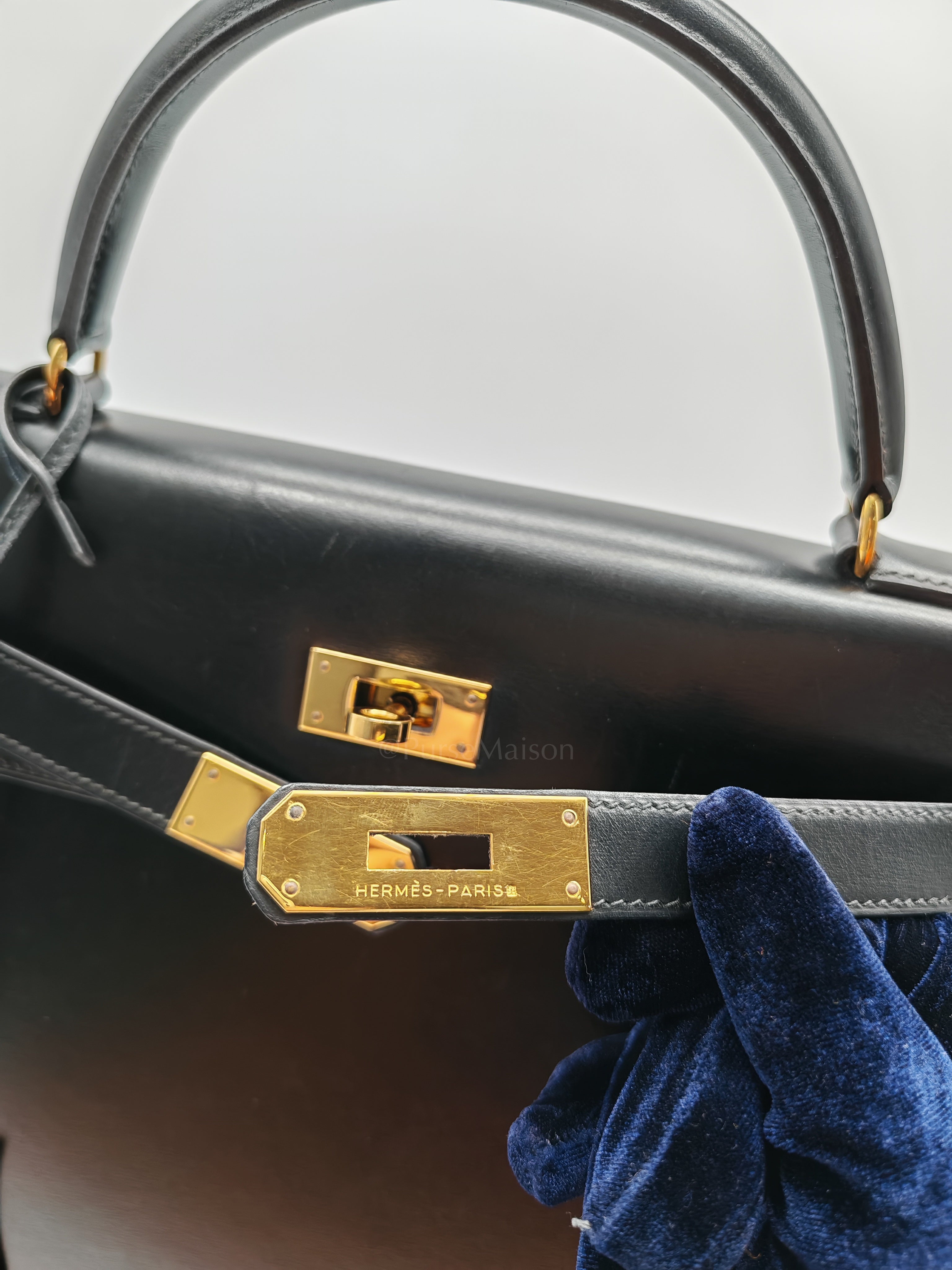 Vintage Kelly 32 Sellier Box Calfskin Leather in Gold Hardware Stamp S Circle(1989) | Purse Maison Luxury Bags Shop
