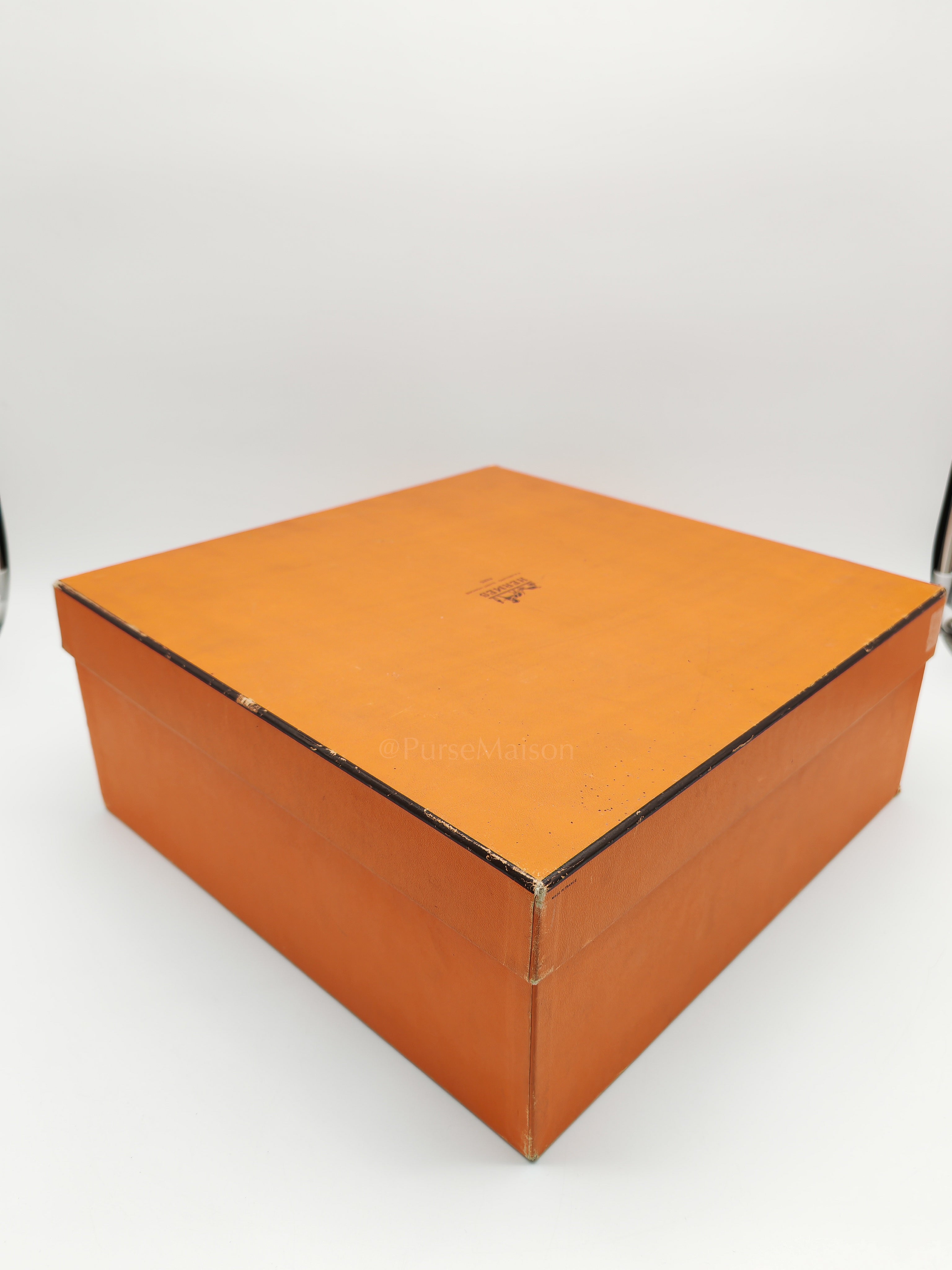 Vintage Kelly 32 Sellier Box Calfskin Leather in Gold Hardware Stamp S Circle(1989) | Purse Maison Luxury Bags Shop