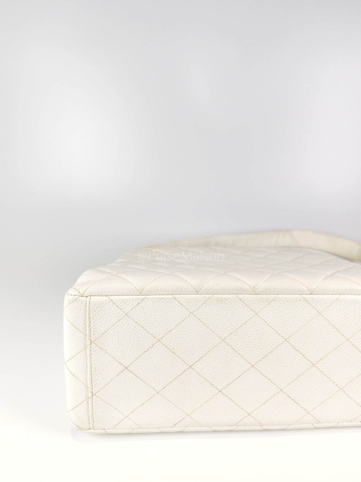 Vintage Kelly Flap in White Caviar Leather and Gold Hardware Shoulder Bag Series 4 | Purse Maison Luxury Bags Shop