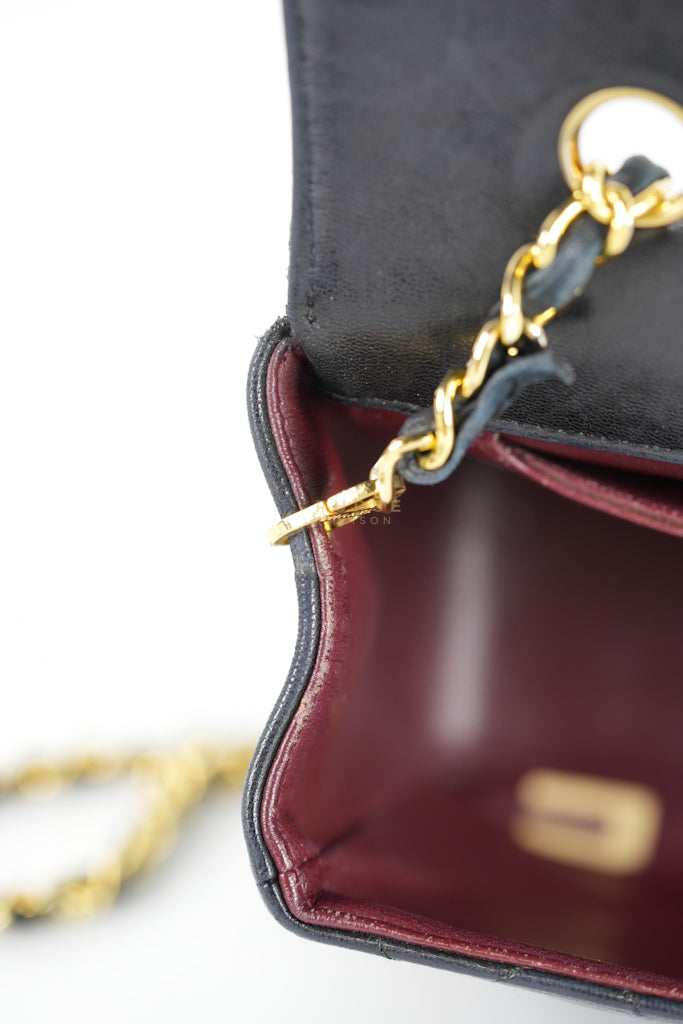 Vintage Medium Quilted Flap Bag in Black Lambskin Leather (Series 1) | Purse Maison Luxury Bags Shop