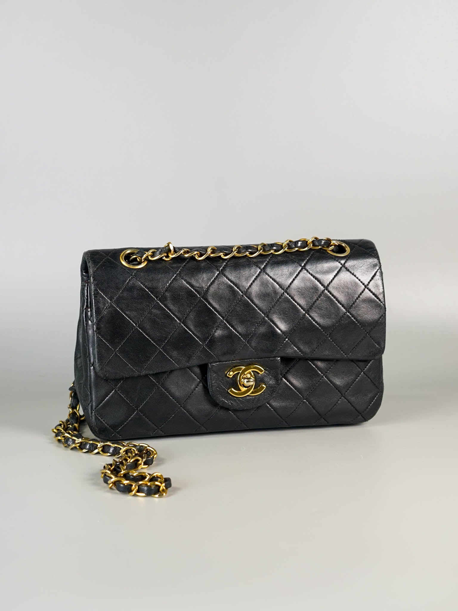 Vintage Small Classic Double Flap in Quilted Lambskin and Gold Hardware Series 1 | Purse Maison Luxury Bags Shop